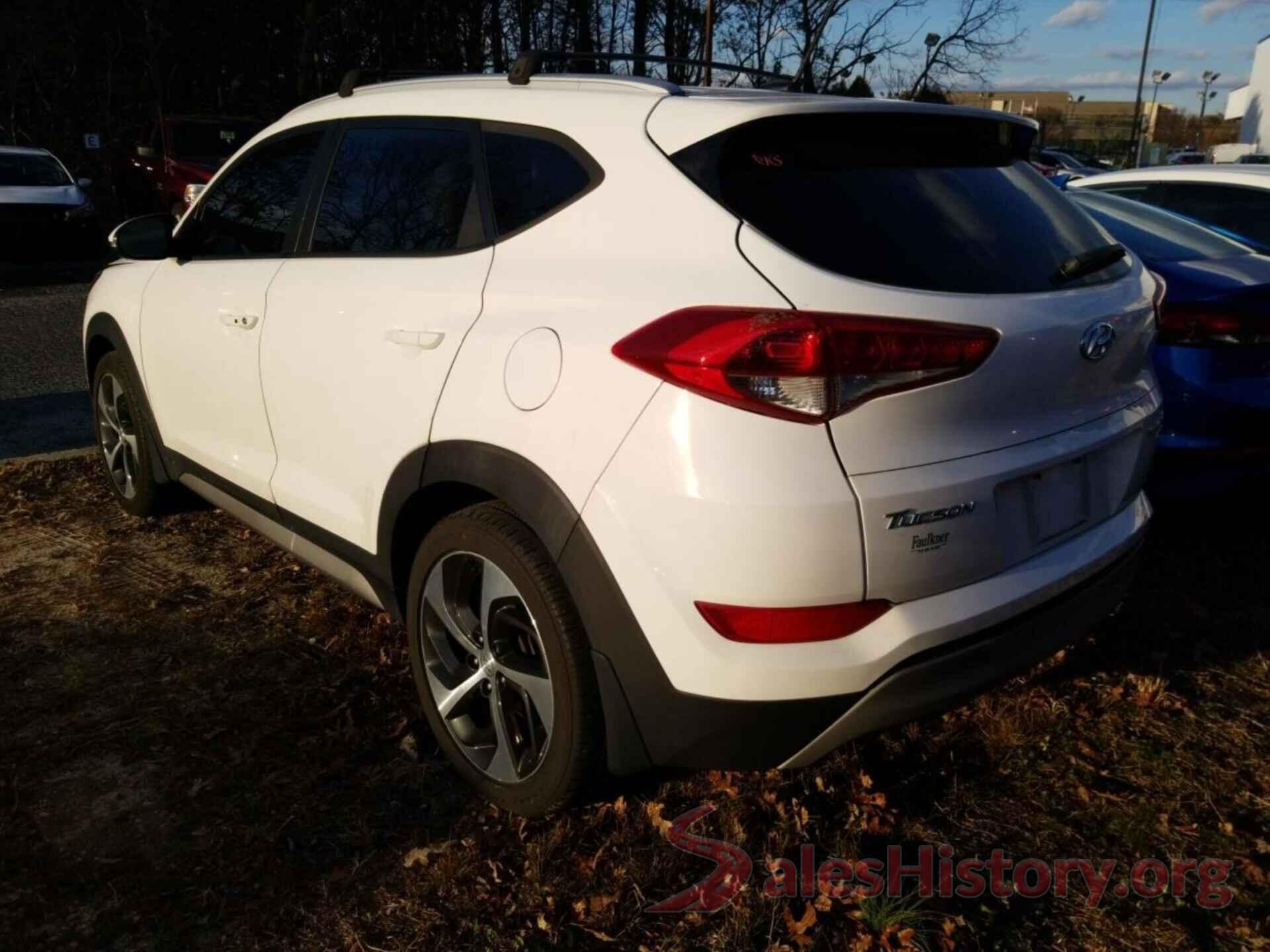 KM8J3CA22HU329411 2017 HYUNDAI TUCSON