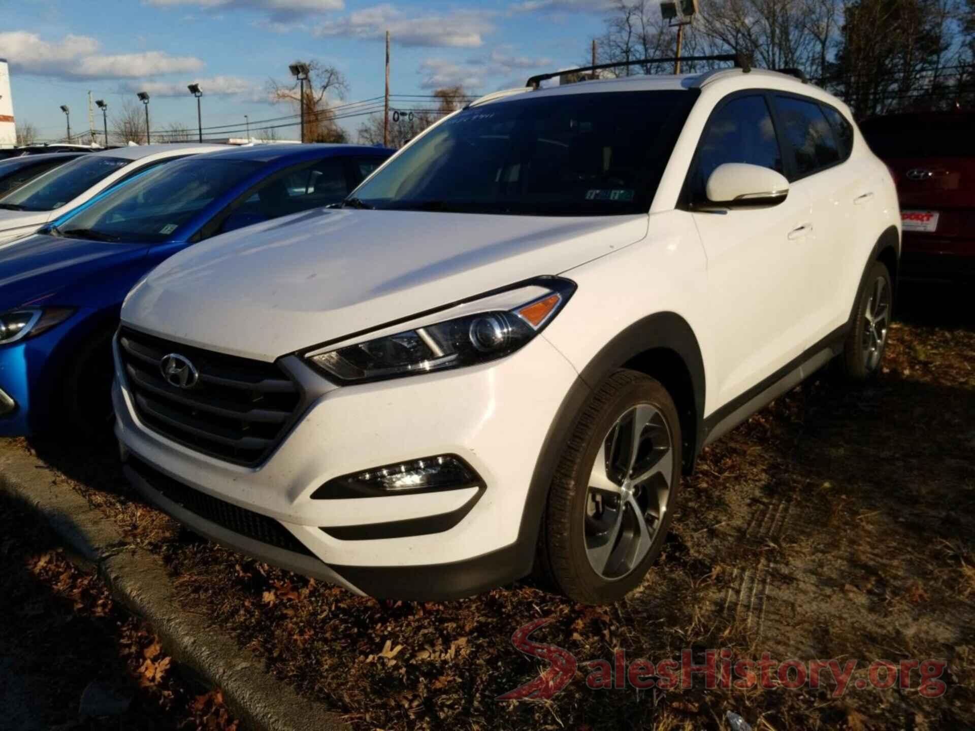 KM8J3CA22HU329411 2017 HYUNDAI TUCSON