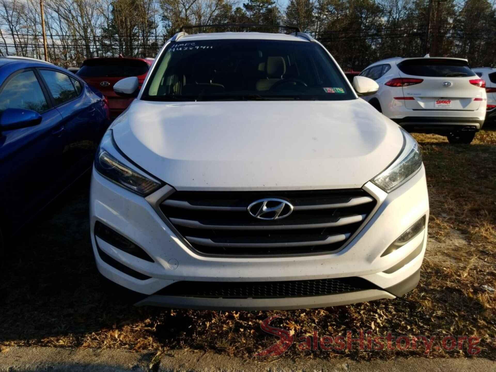 KM8J3CA22HU329411 2017 HYUNDAI TUCSON