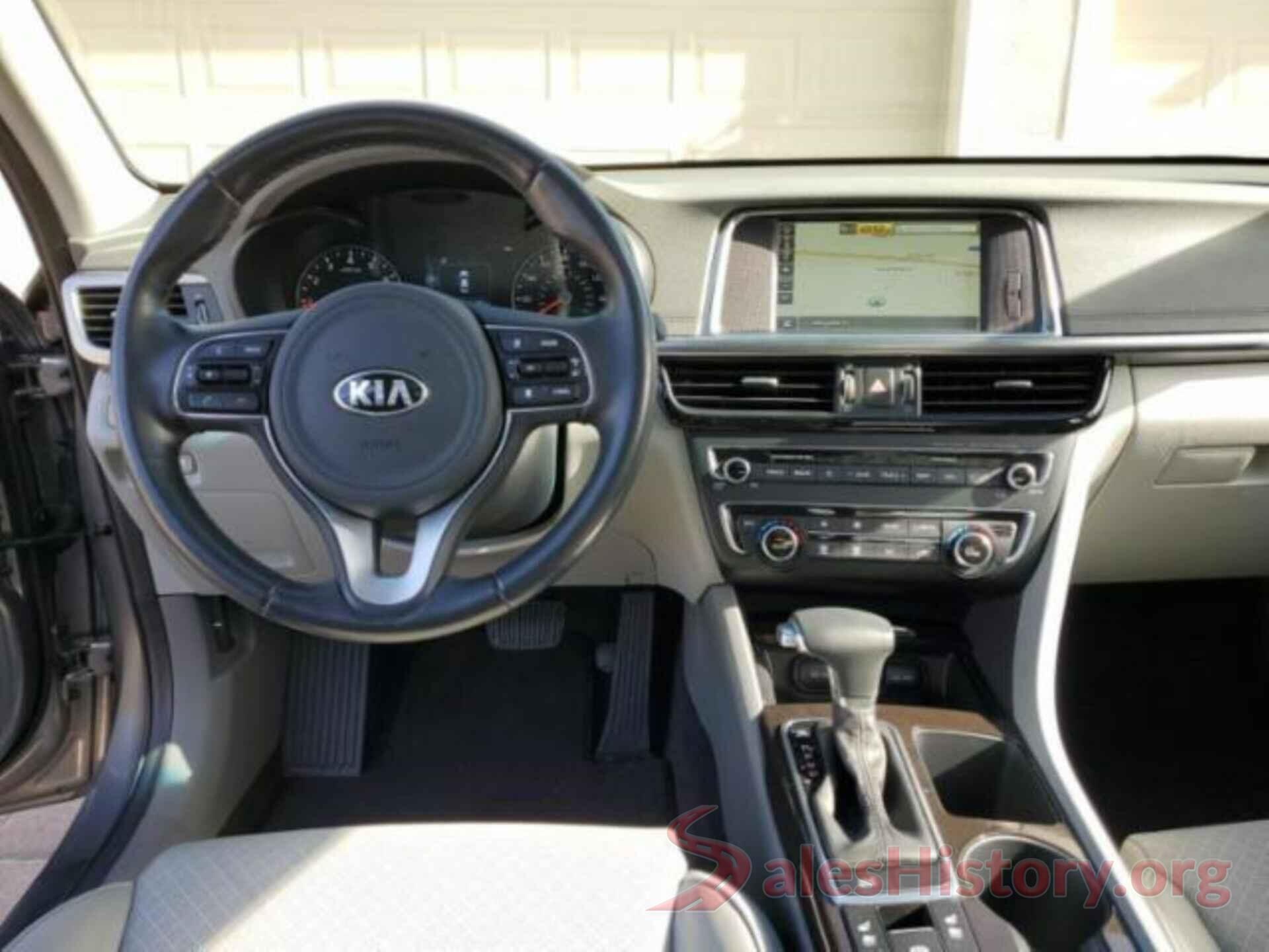 5XXGU4L38JG231471 2018 KIA OPTIMA