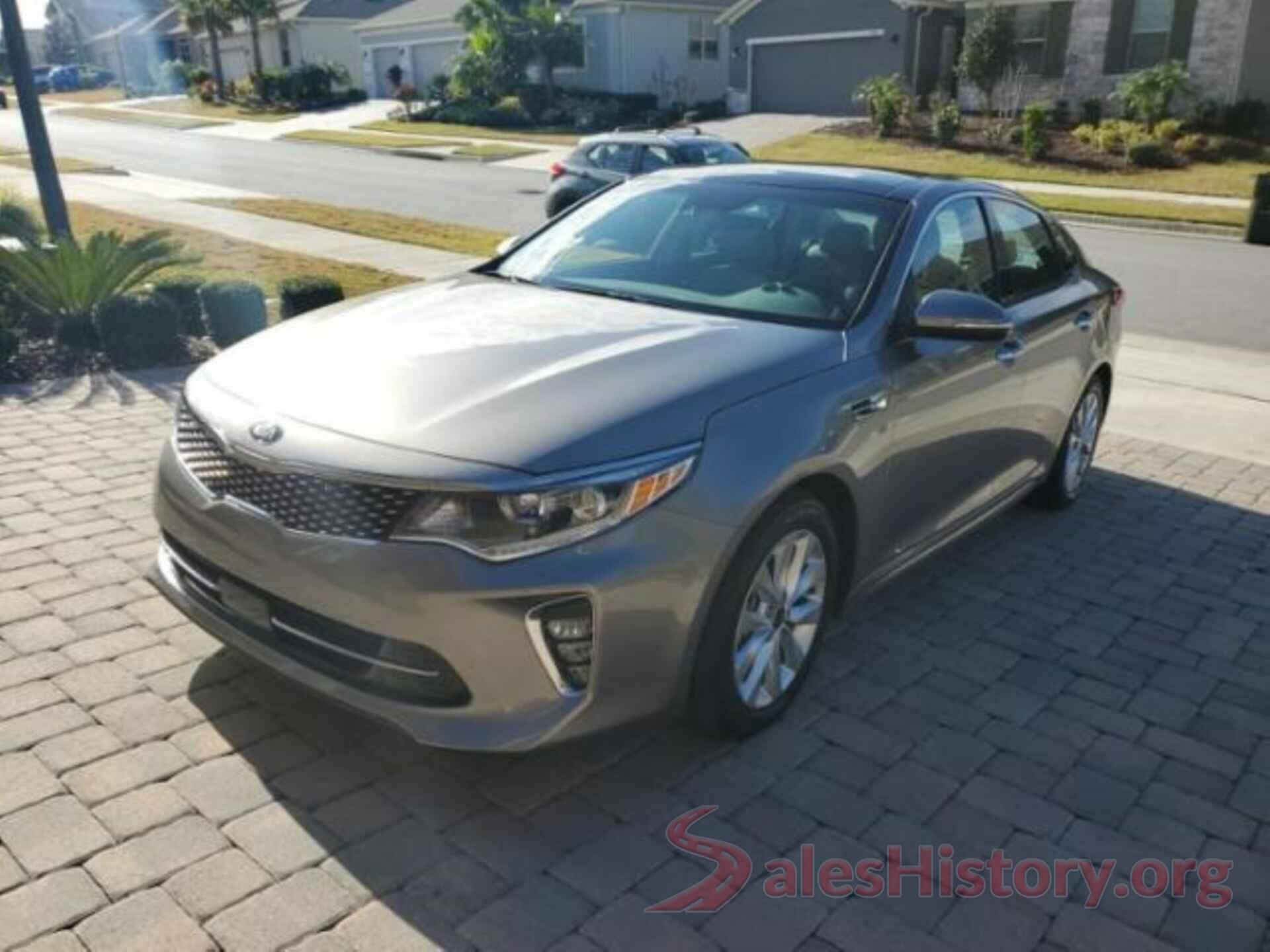 5XXGU4L38JG231471 2018 KIA OPTIMA