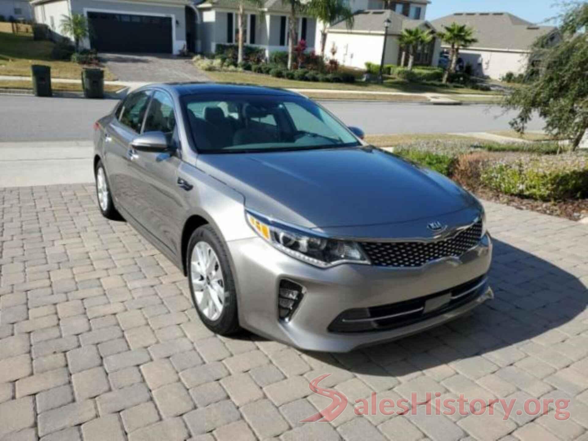 5XXGU4L38JG231471 2018 KIA OPTIMA