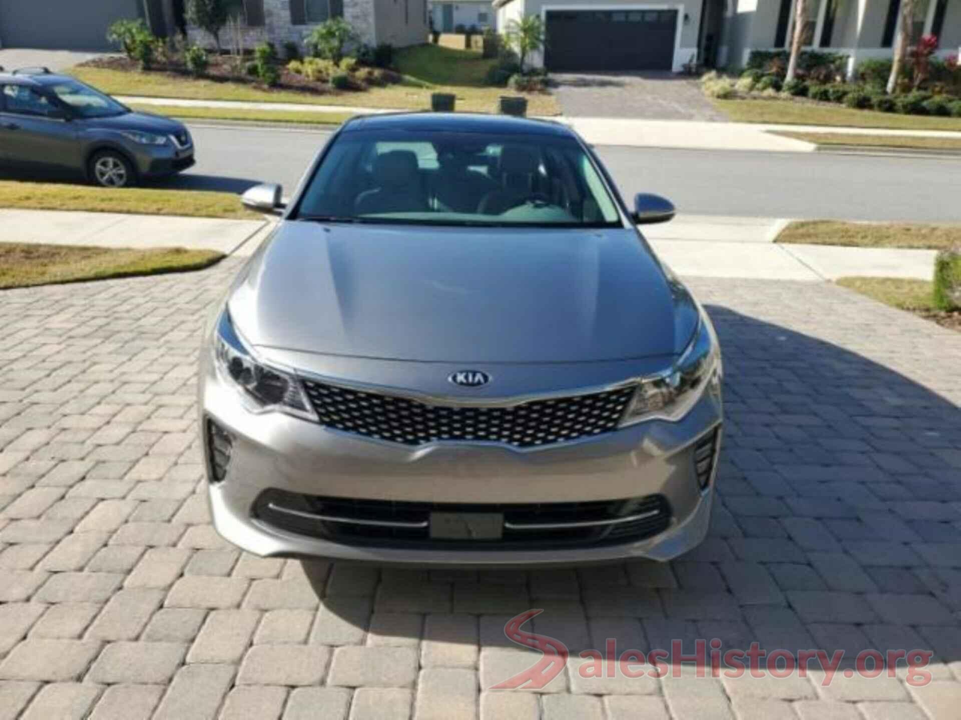 5XXGU4L38JG231471 2018 KIA OPTIMA