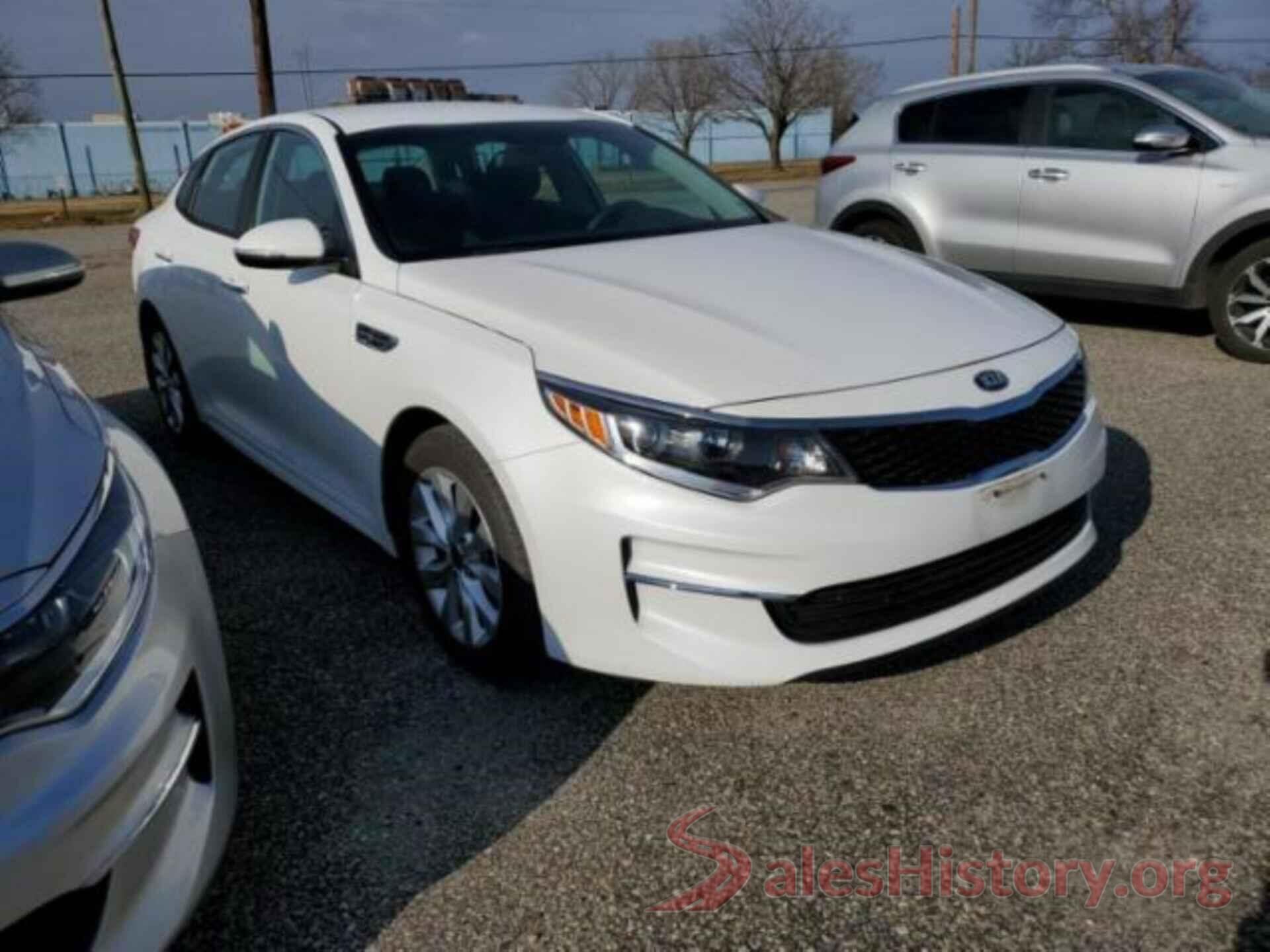 5XXGT4L35JG259960 2018 KIA OPTIMA