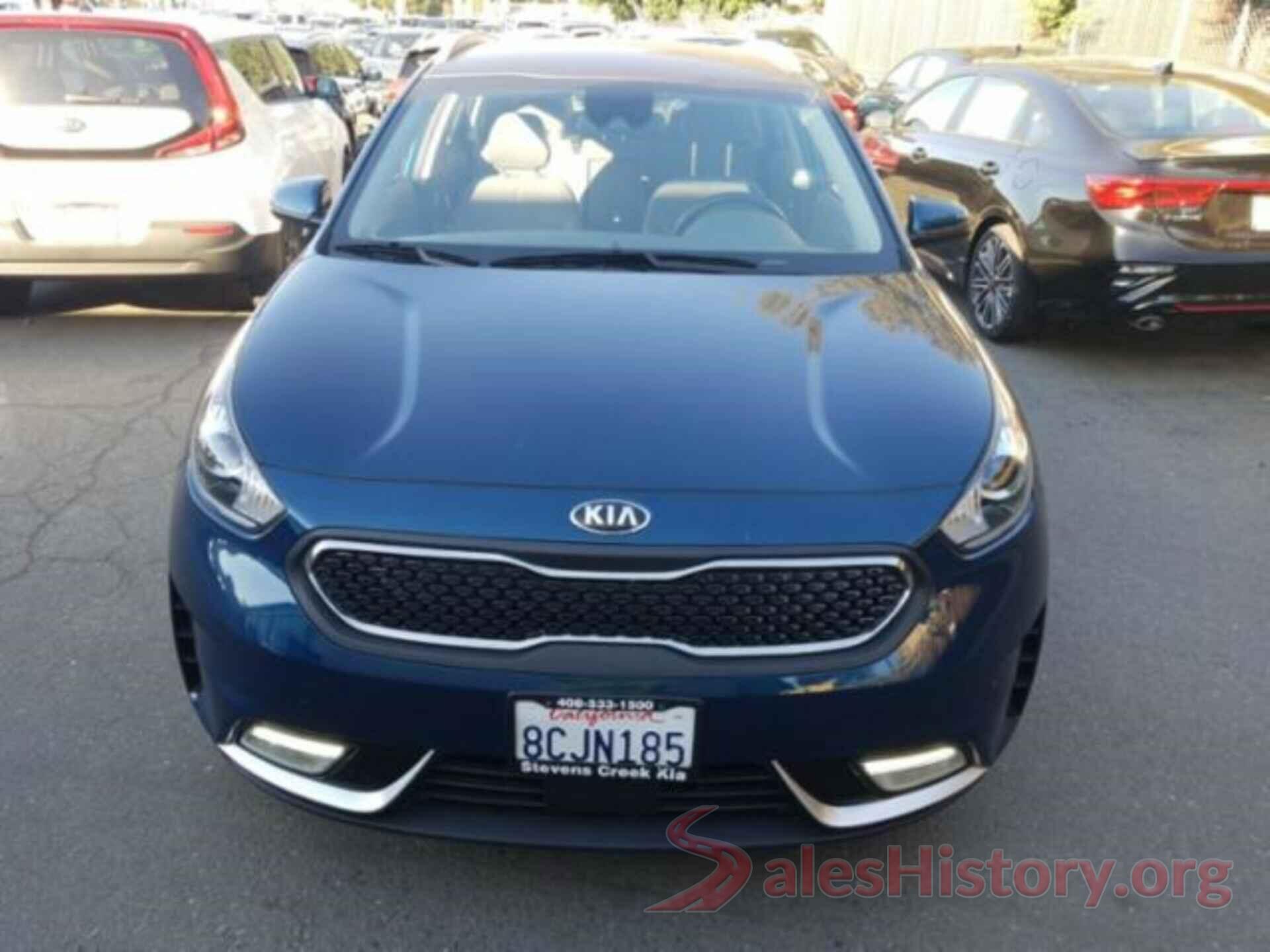 KNDCB3LC7J5126889 2018 KIA NIRO