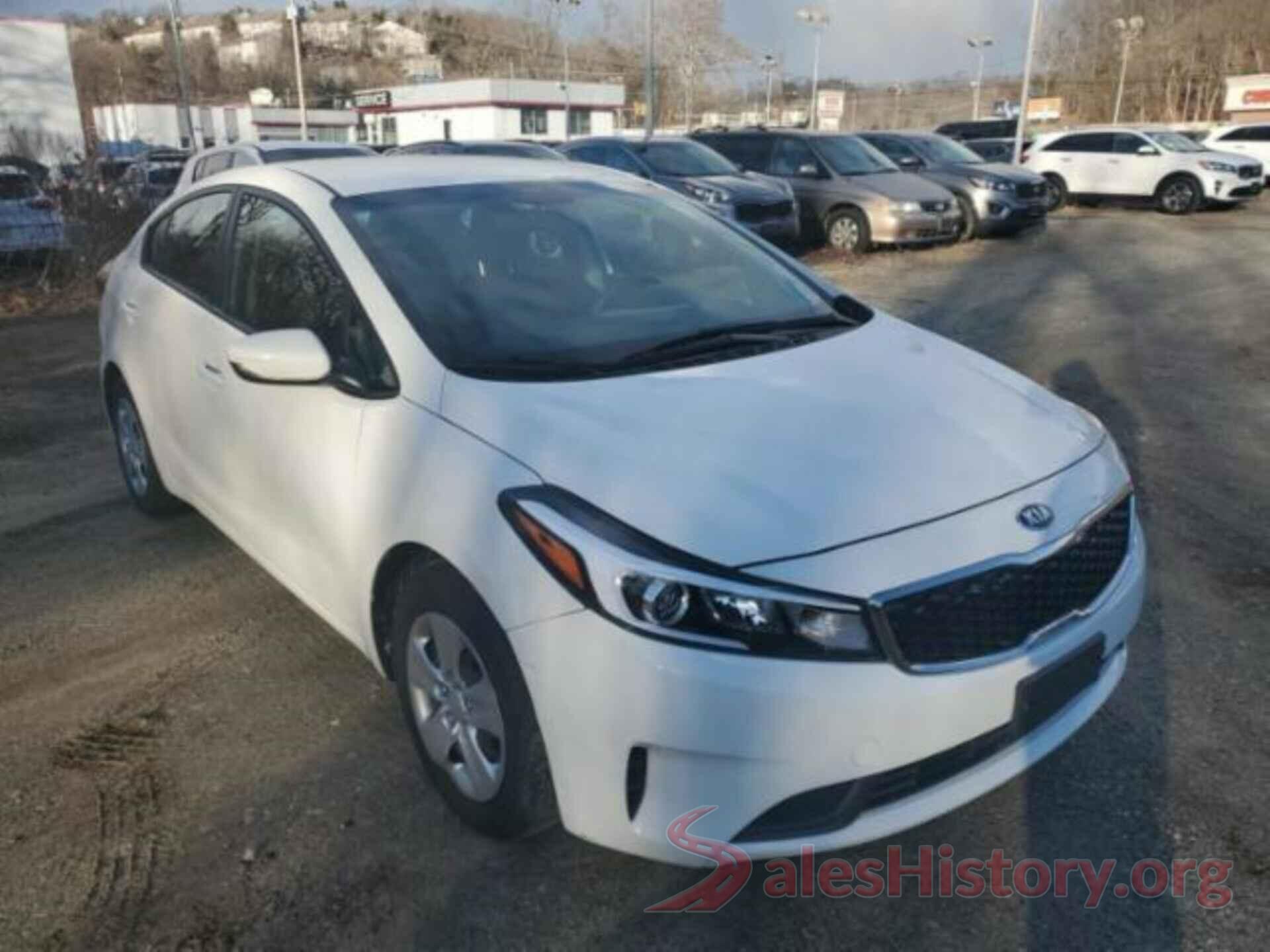 3KPFK4A7XHE158985 2017 KIA FORTE