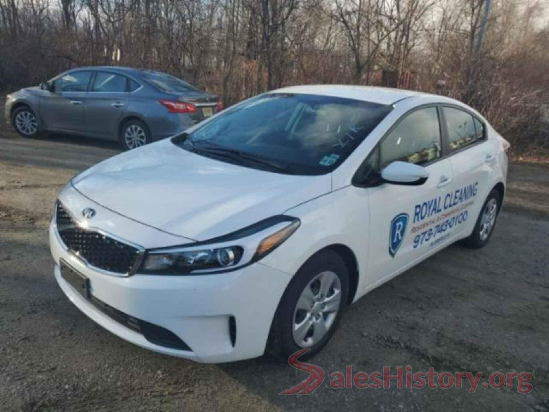 3KPFK4A7XHE158985 2017 KIA FORTE