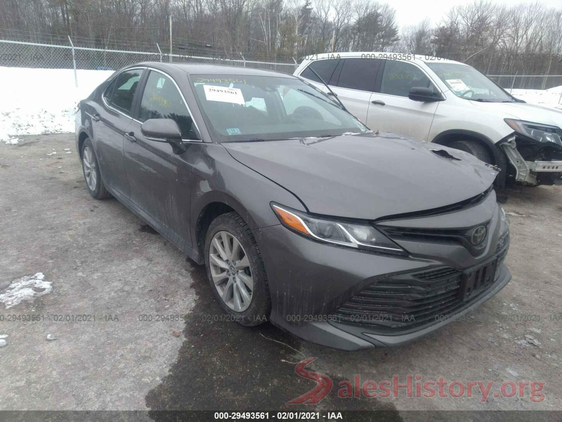 4T1B11HK9JU137879 2018 TOYOTA CAMRY