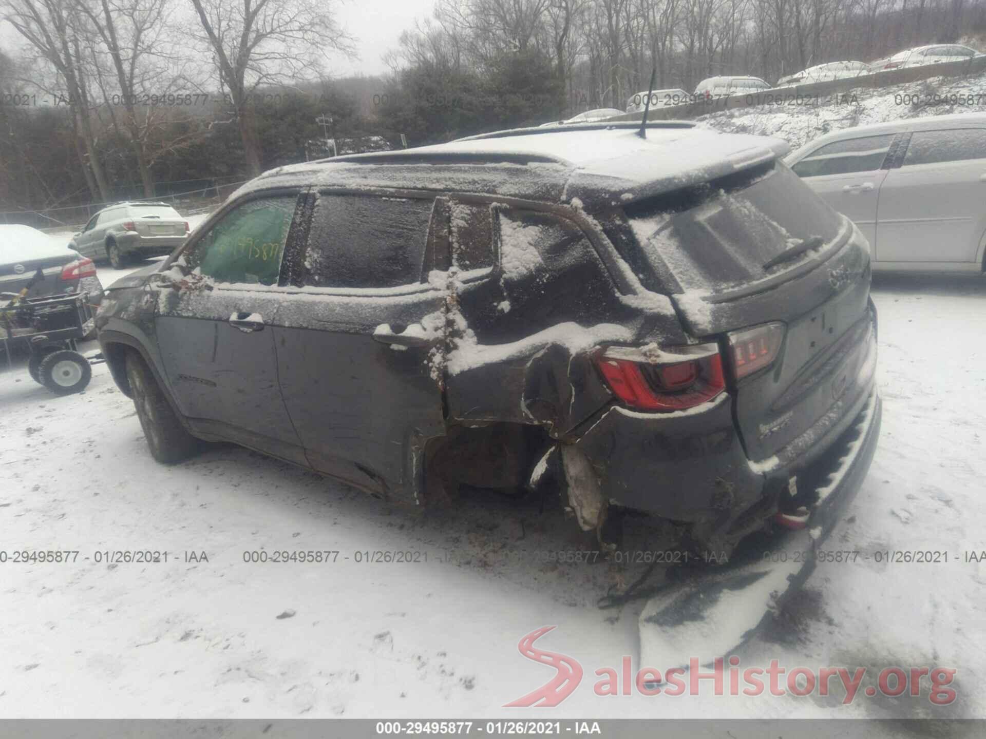 3C4NJDDB7JT129492 2018 JEEP COMPASS