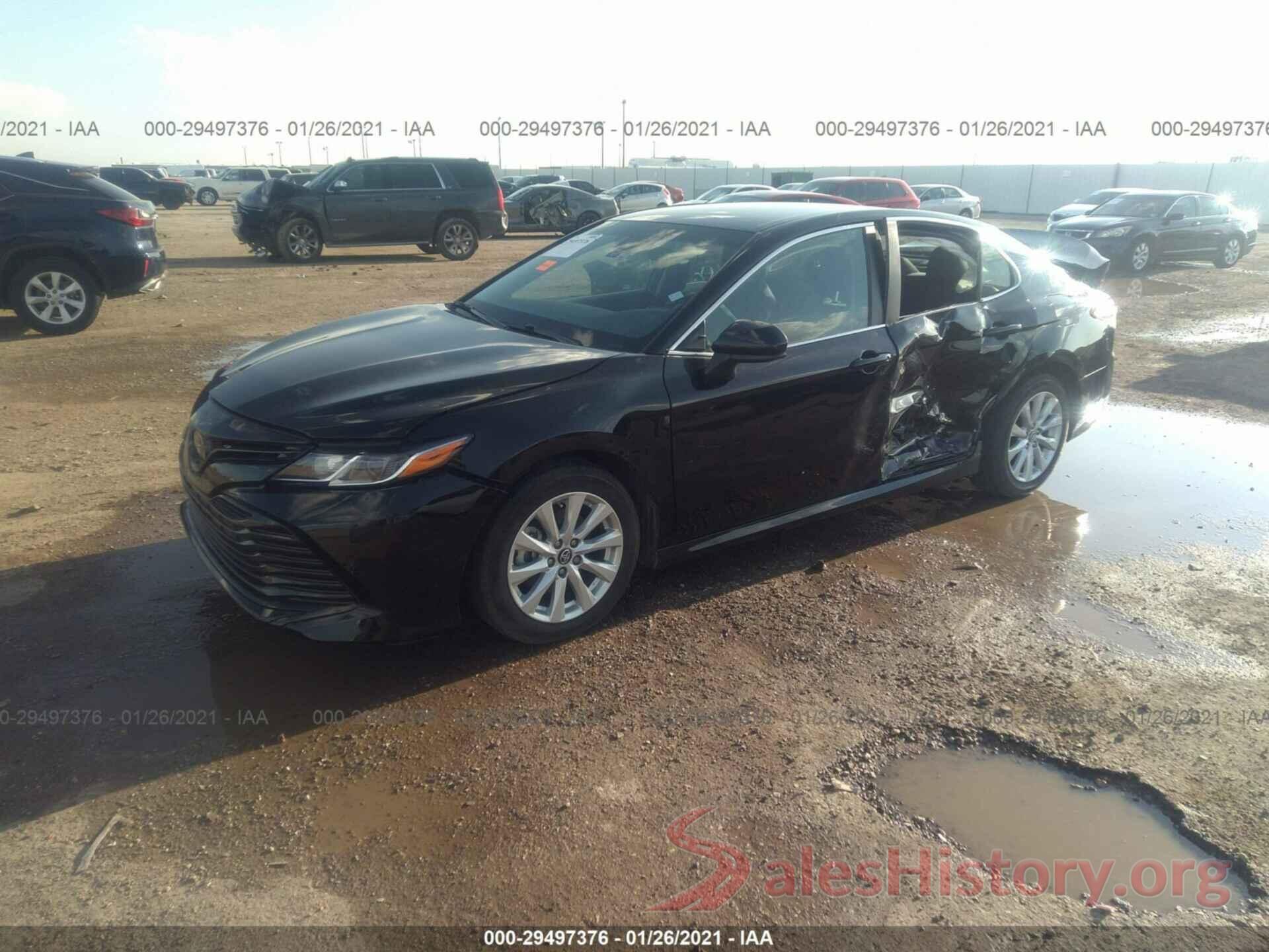 4T1B11HK8JU562767 2018 TOYOTA CAMRY