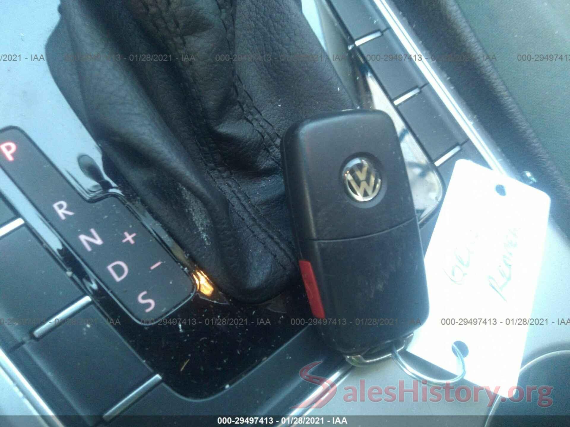 1VWLA7A36KC013667 2019 VOLKSWAGEN PASSAT