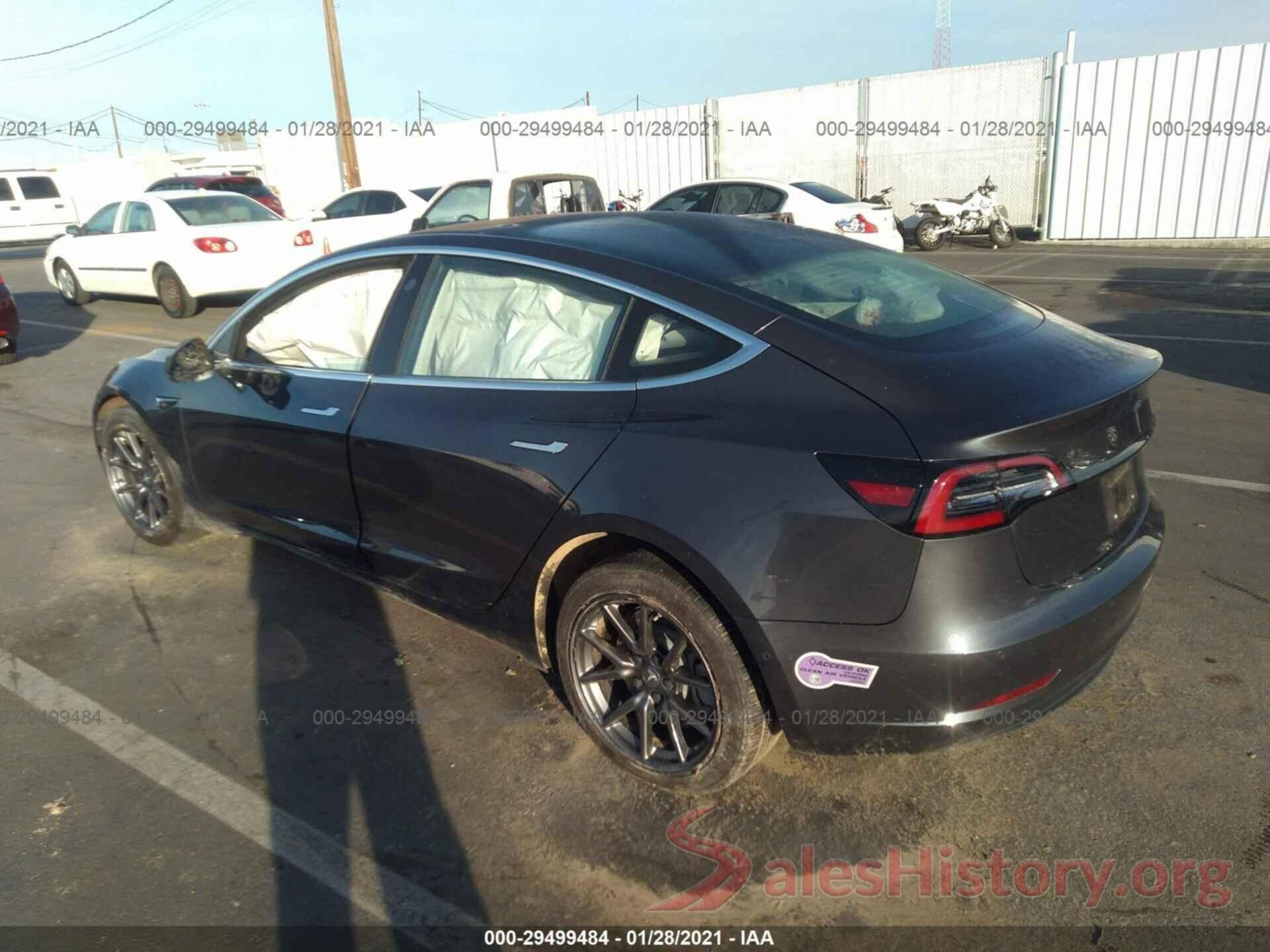 5YJ3E1EA7JF077621 2018 TESLA MODEL 3