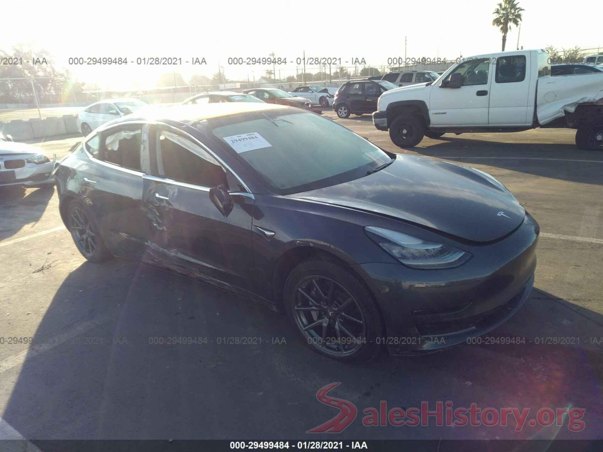 5YJ3E1EA7JF077621 2018 TESLA MODEL 3