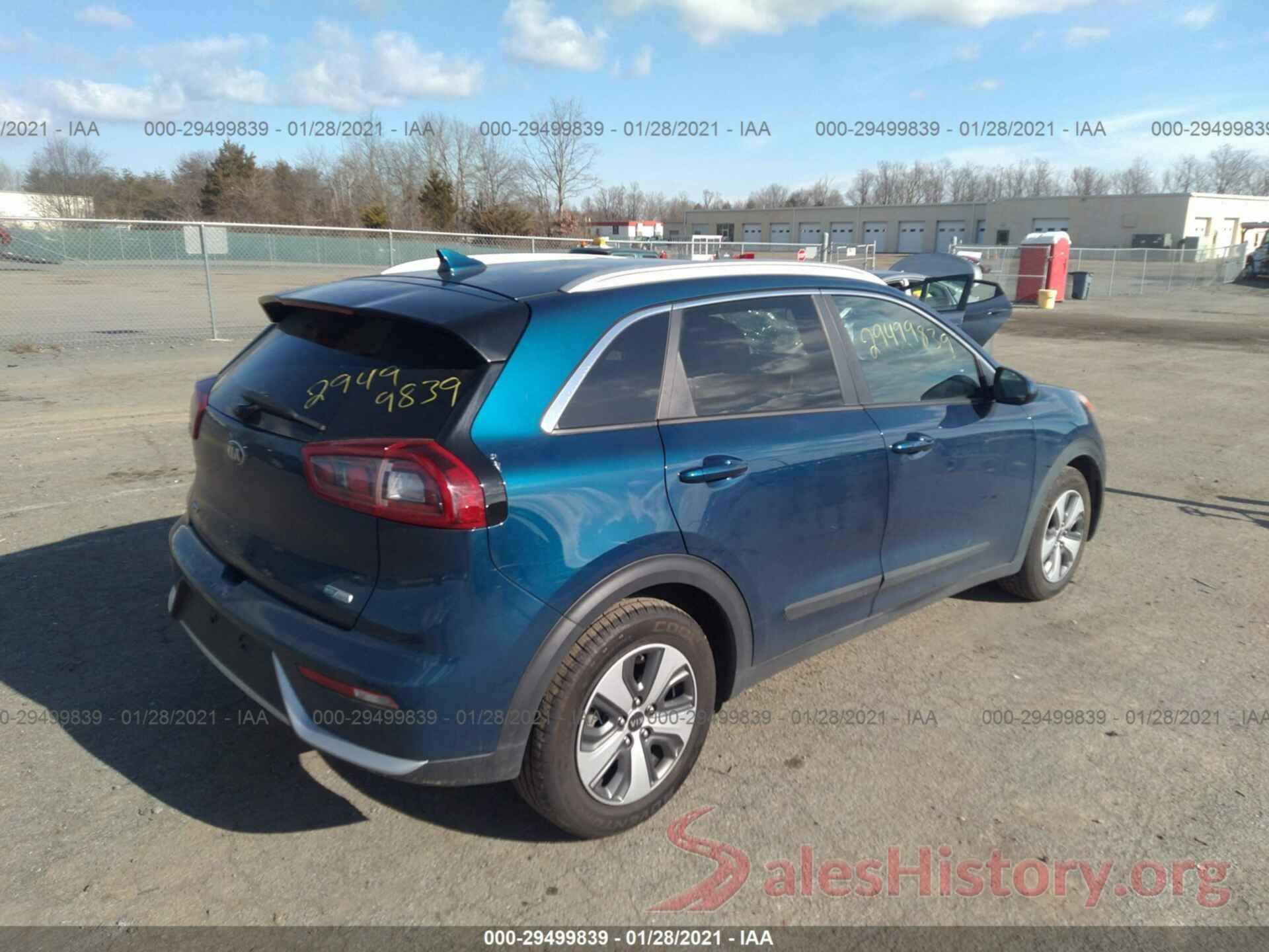 KNDCB3LC6H5078036 2017 KIA NIRO