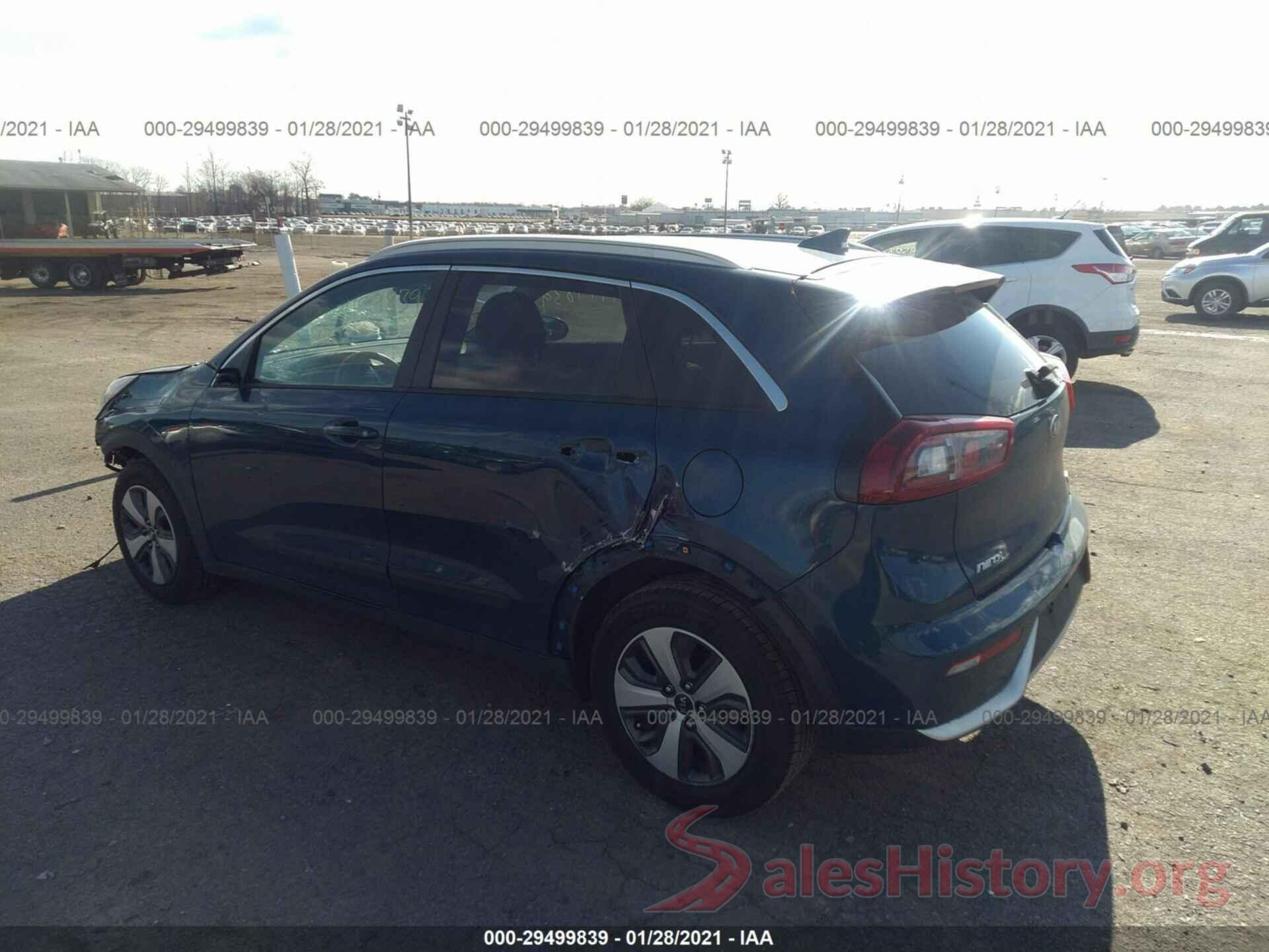 KNDCB3LC6H5078036 2017 KIA NIRO