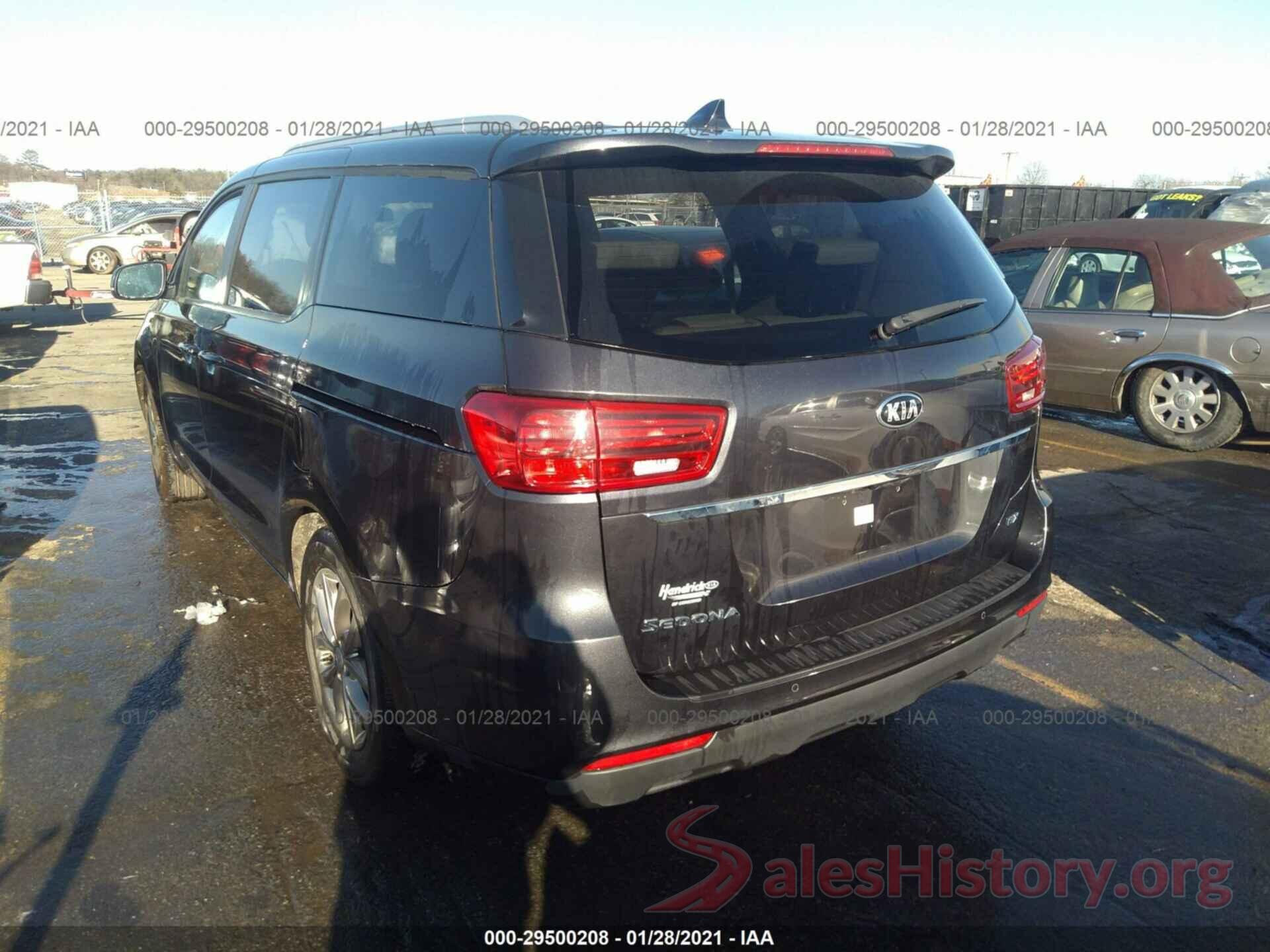 KNDMB5C19K6532375 2019 KIA SEDONA