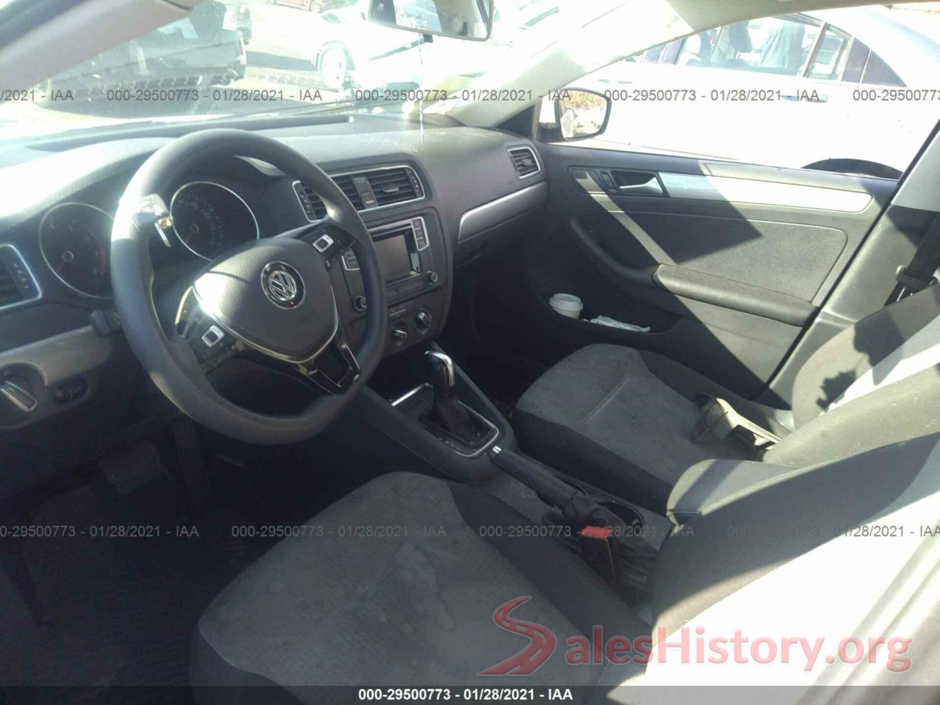 3VW2B7AJXHM389366 2017 VOLKSWAGEN JETTA