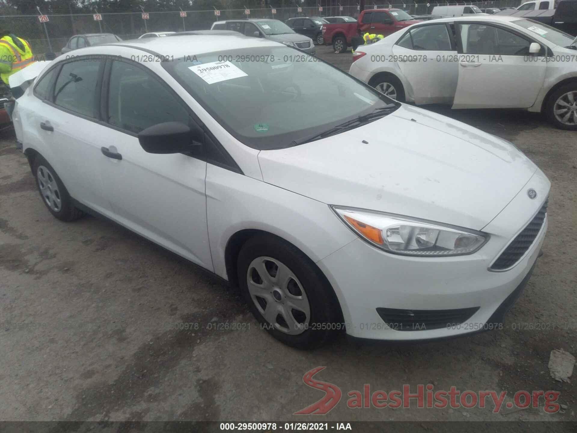 1FADP3E28JL304868 2018 FORD FOCUS