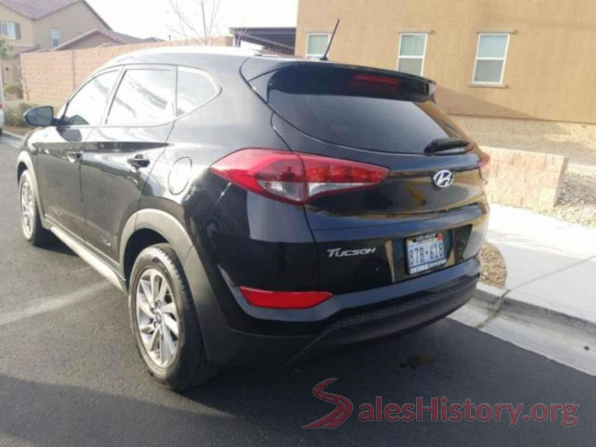 KM8J33A48HU582816 2017 HYUNDAI TUCSON