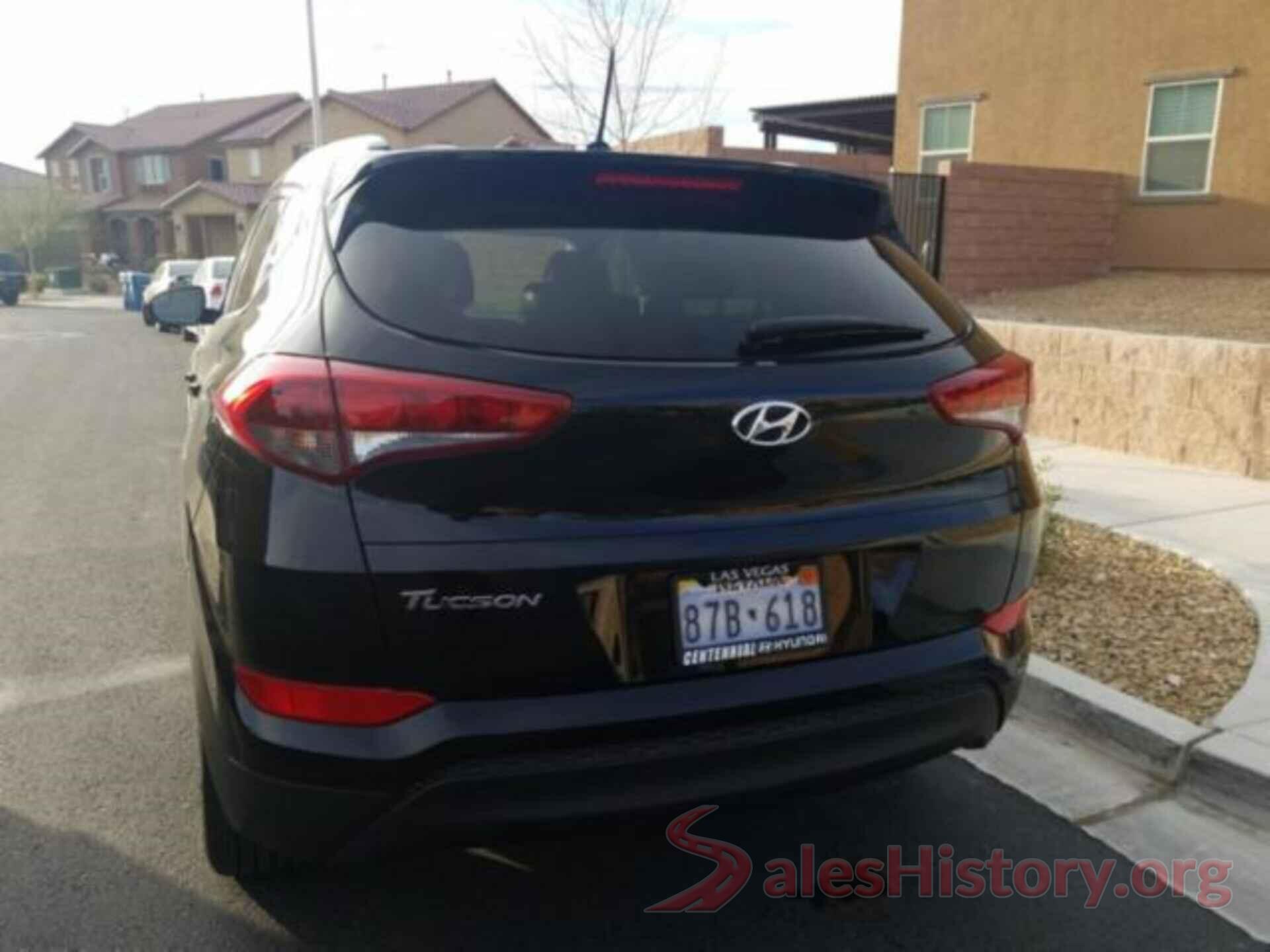 KM8J33A48HU582816 2017 HYUNDAI TUCSON