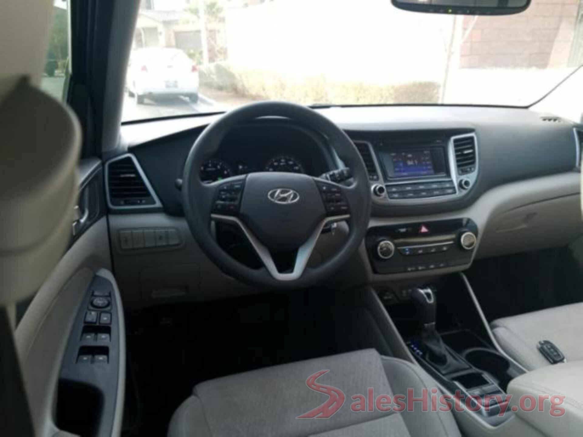 KM8J33A48HU582816 2017 HYUNDAI TUCSON