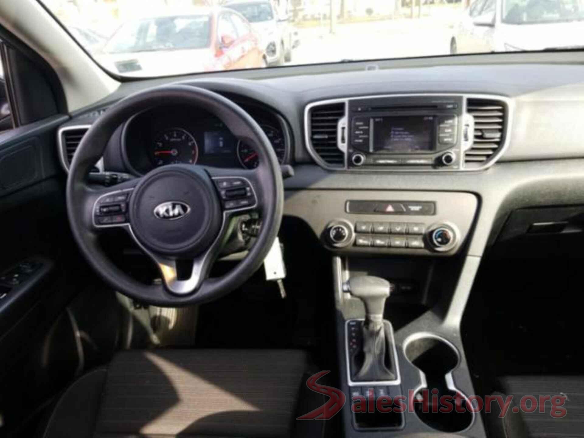 KNDPMCAC8J7419252 2018 KIA SPORTAGE