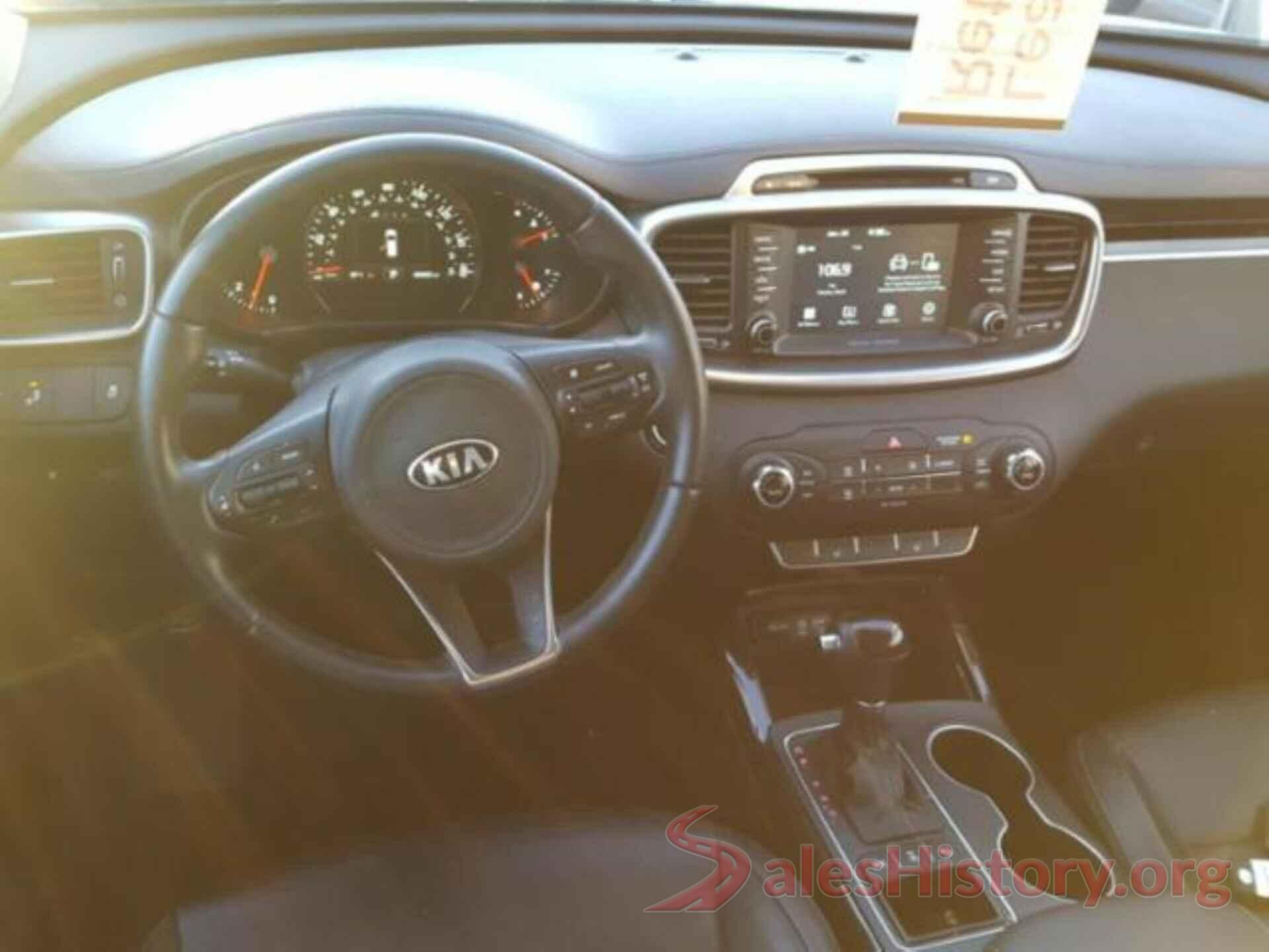 5XYPHDA51JG400640 2018 KIA SORENTO