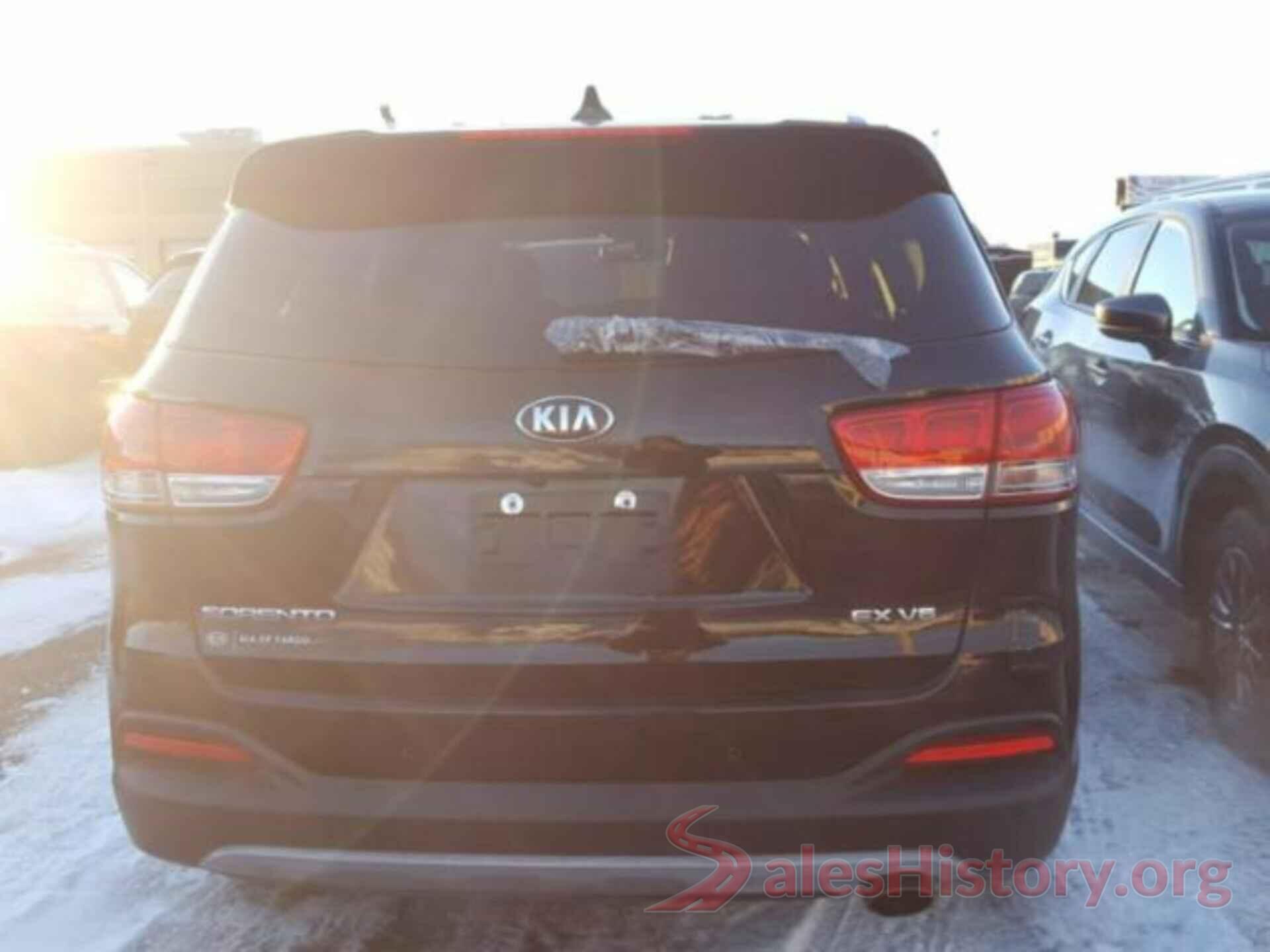 5XYPHDA51JG400640 2018 KIA SORENTO