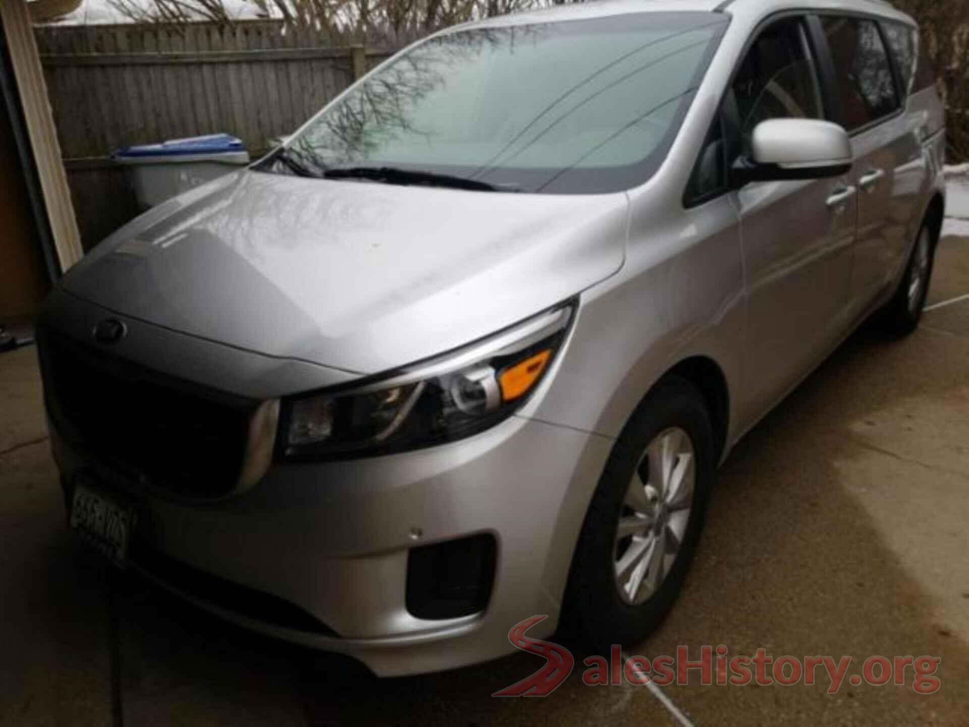 KNDMB5C15H6312594 2017 KIA SEDONA