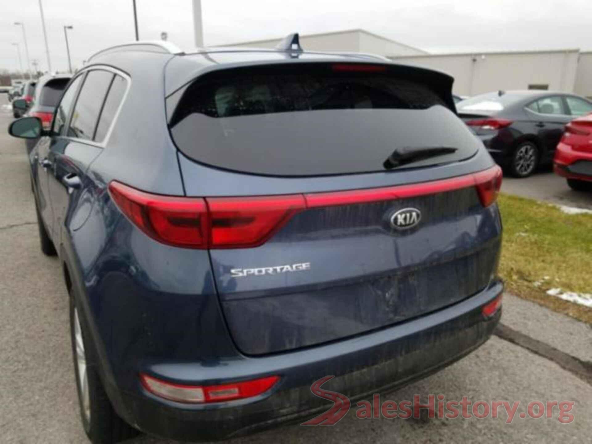 KNDPMCAC4J7446240 2018 KIA SPORTAGE