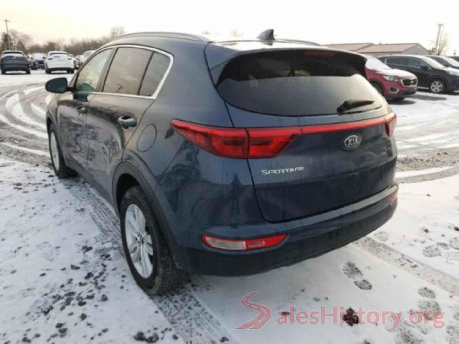 KNDPMCAC8J7443924 2018 KIA SPORTAGE