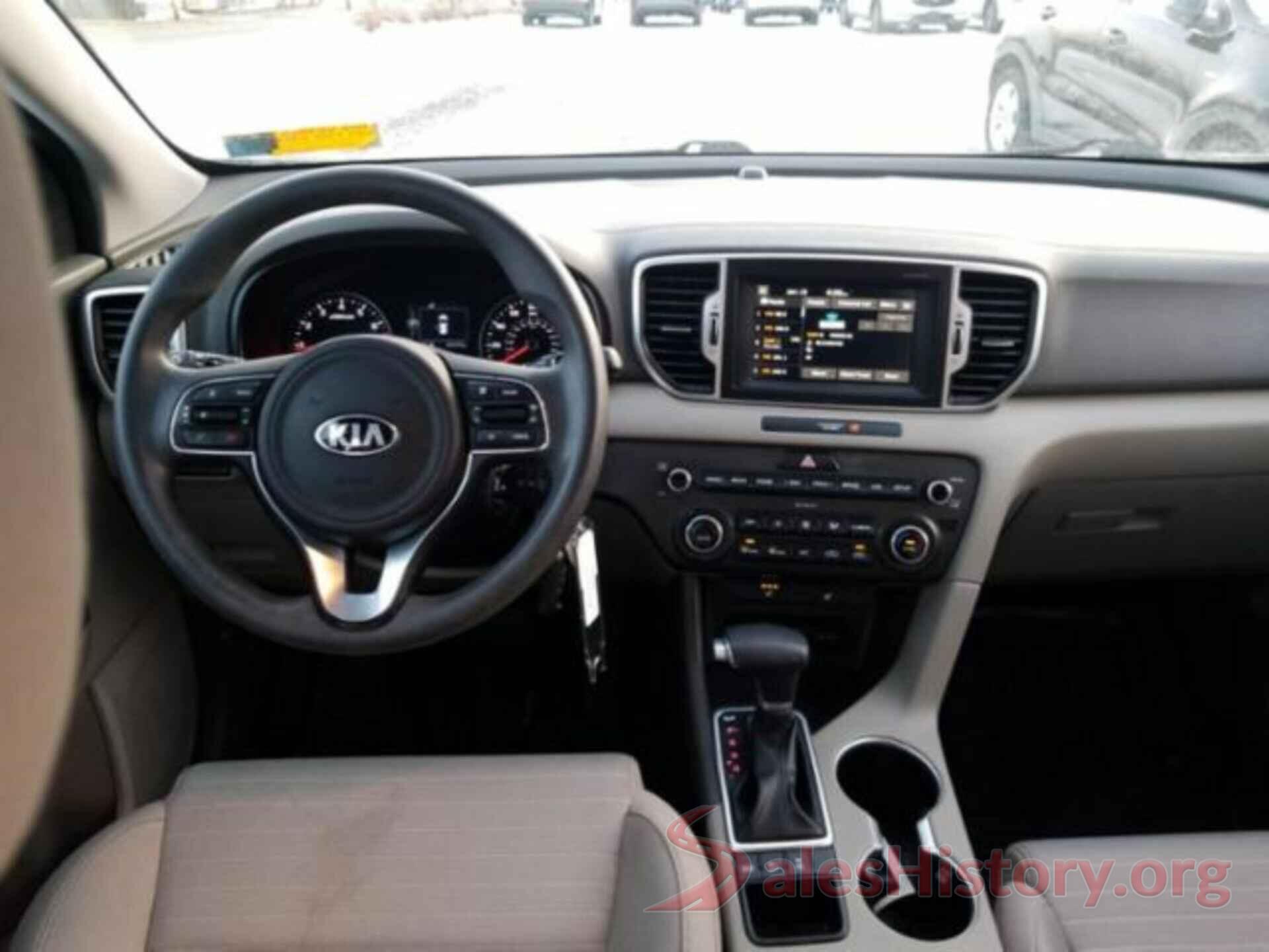 KNDPMCAC8J7443924 2018 KIA SPORTAGE