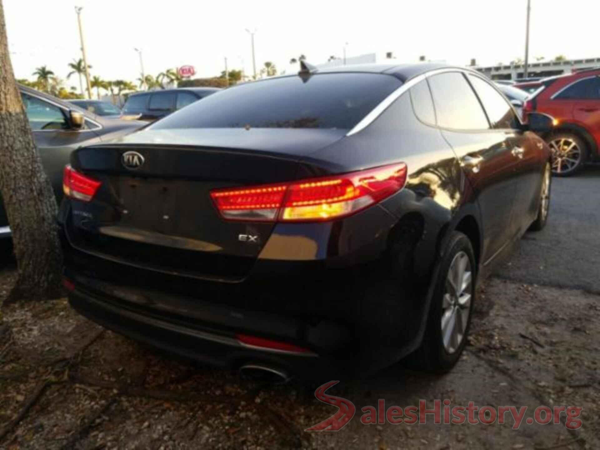 5XXGU4L30JG204782 2018 KIA OPTIMA