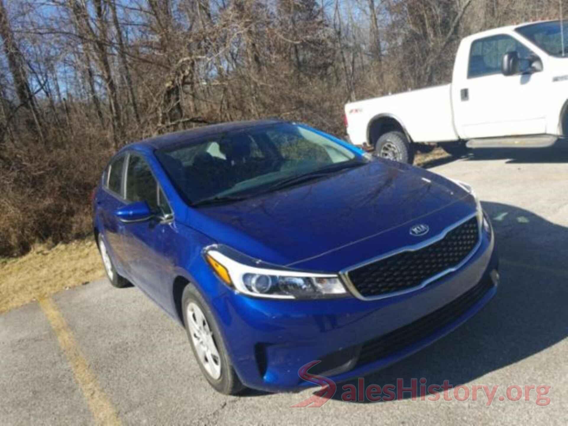 3KPFK4A73JE218031 2018 KIA FORTE