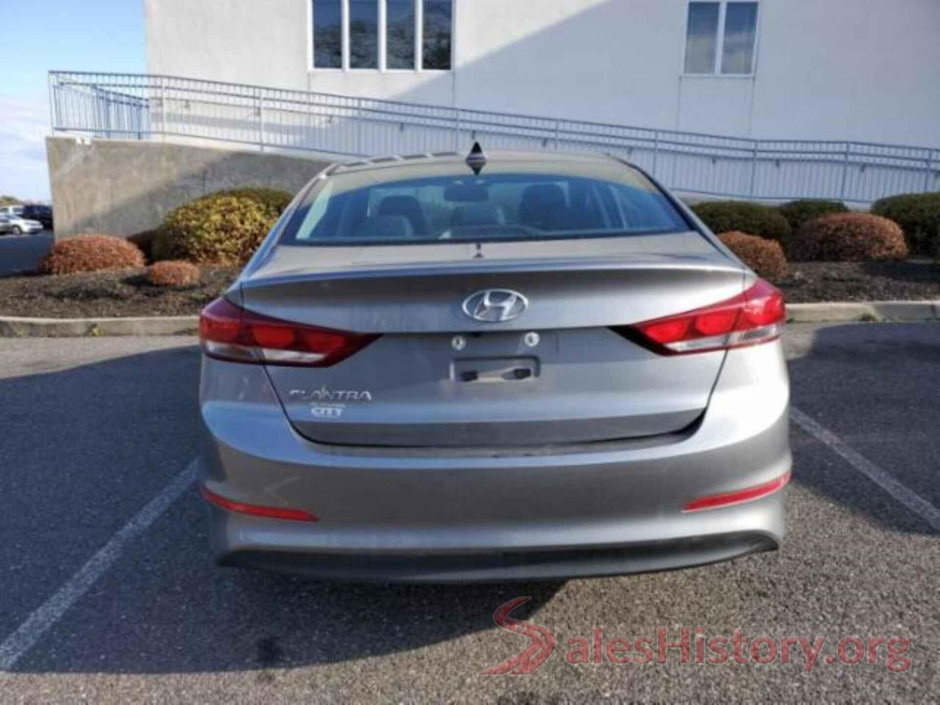 5NPD84LF9JH255008 2018 HYUNDAI ELANTRA