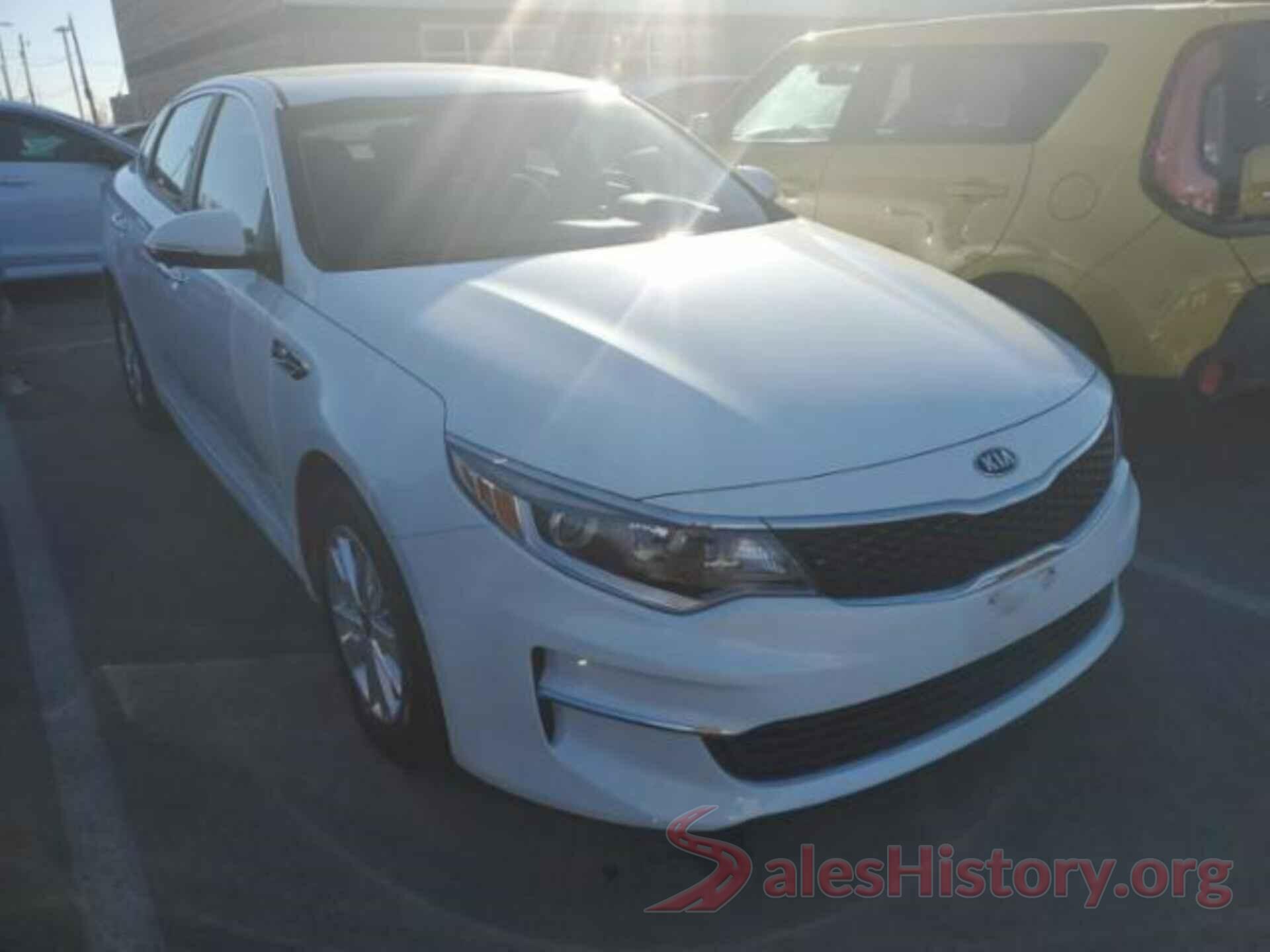 5XXGT4L33JG209784 2018 KIA OPTIMA