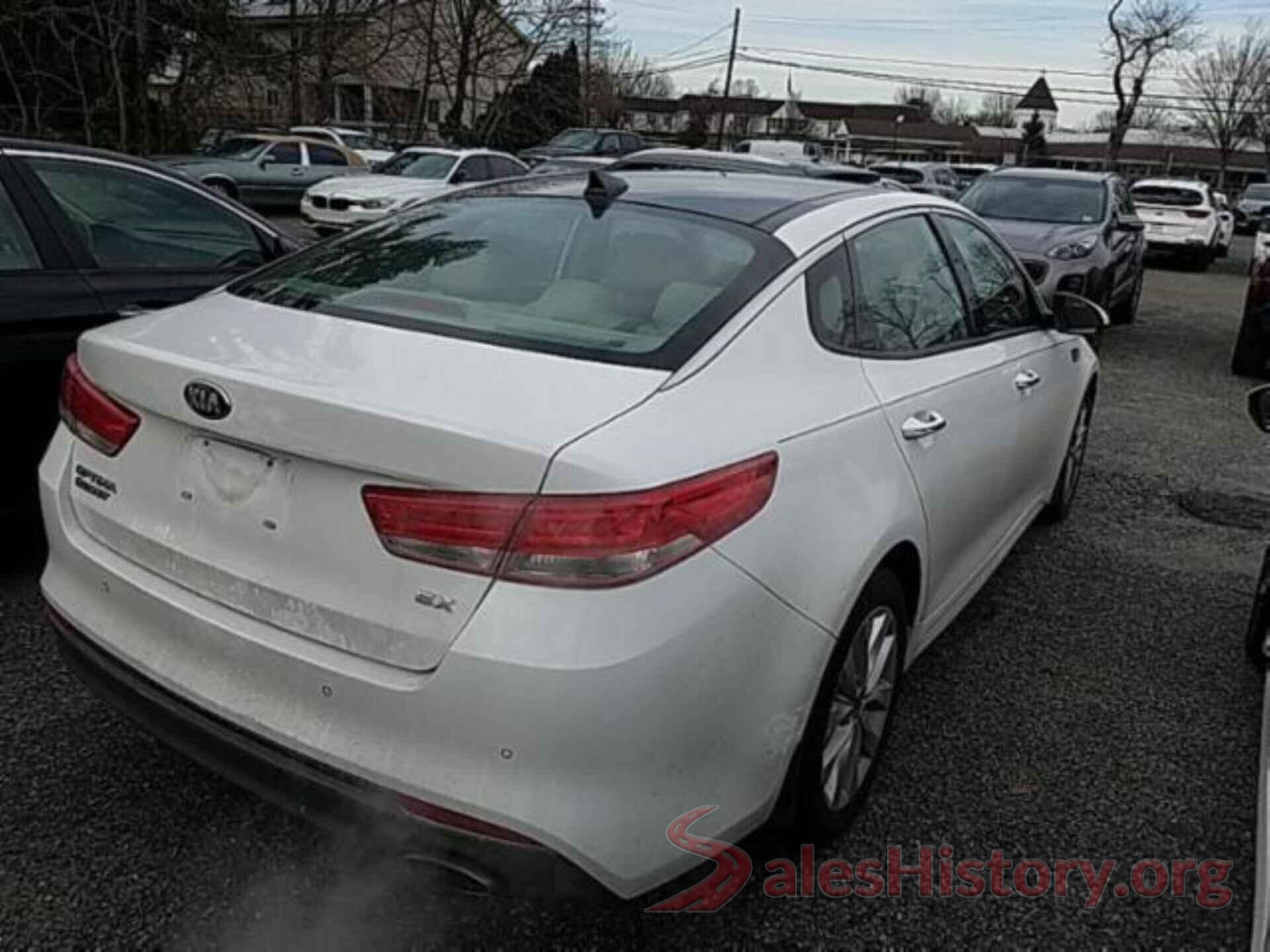 5XXGU4L32JG200703 2018 KIA OPTIMA