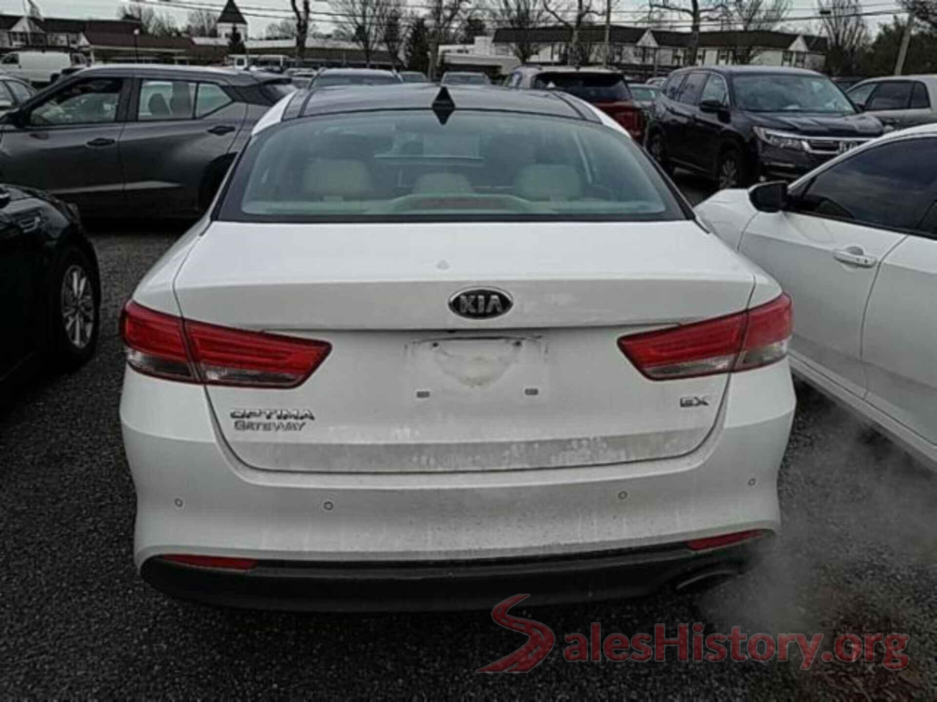 5XXGU4L32JG200703 2018 KIA OPTIMA