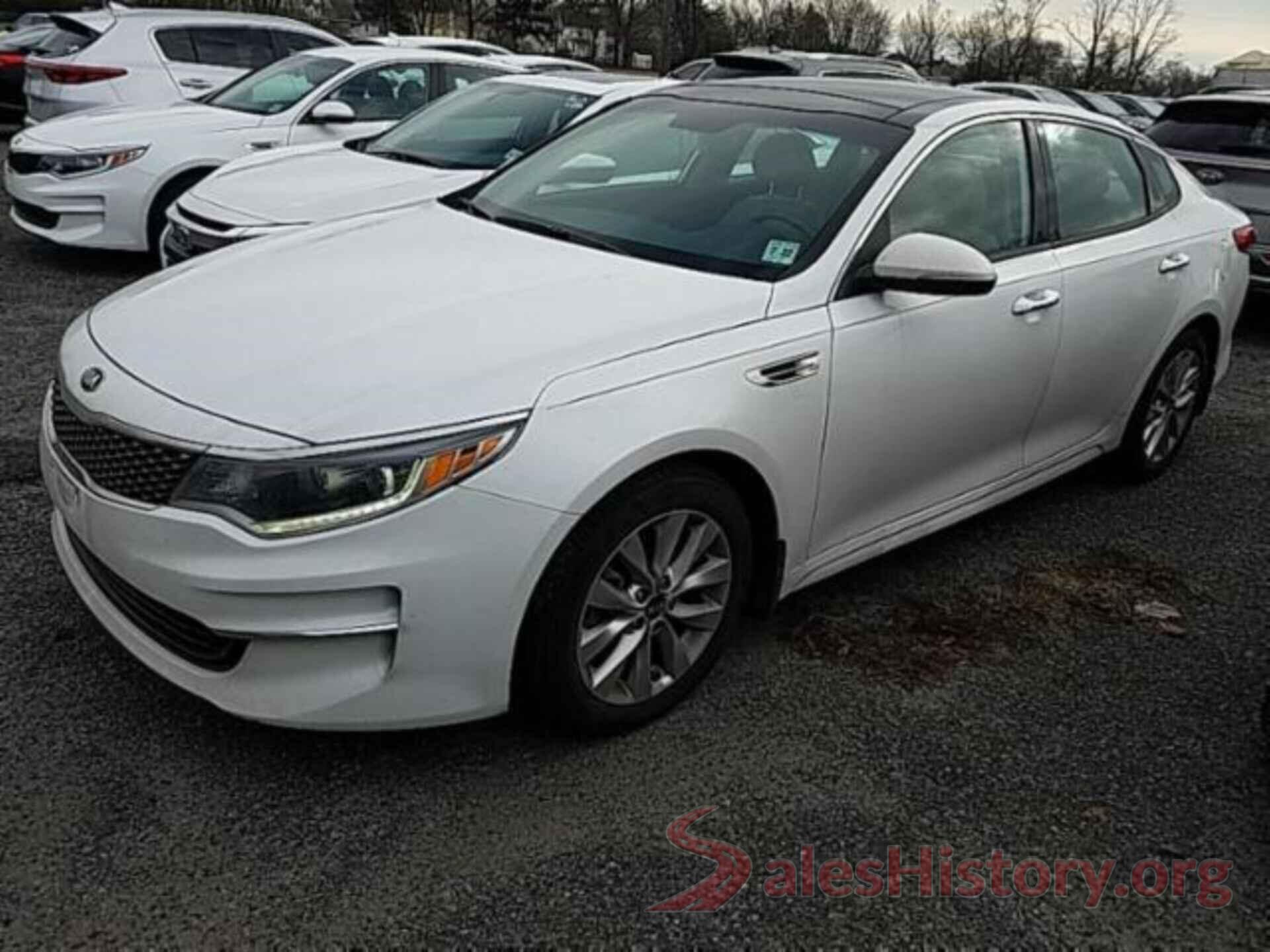 5XXGU4L32JG200703 2018 KIA OPTIMA