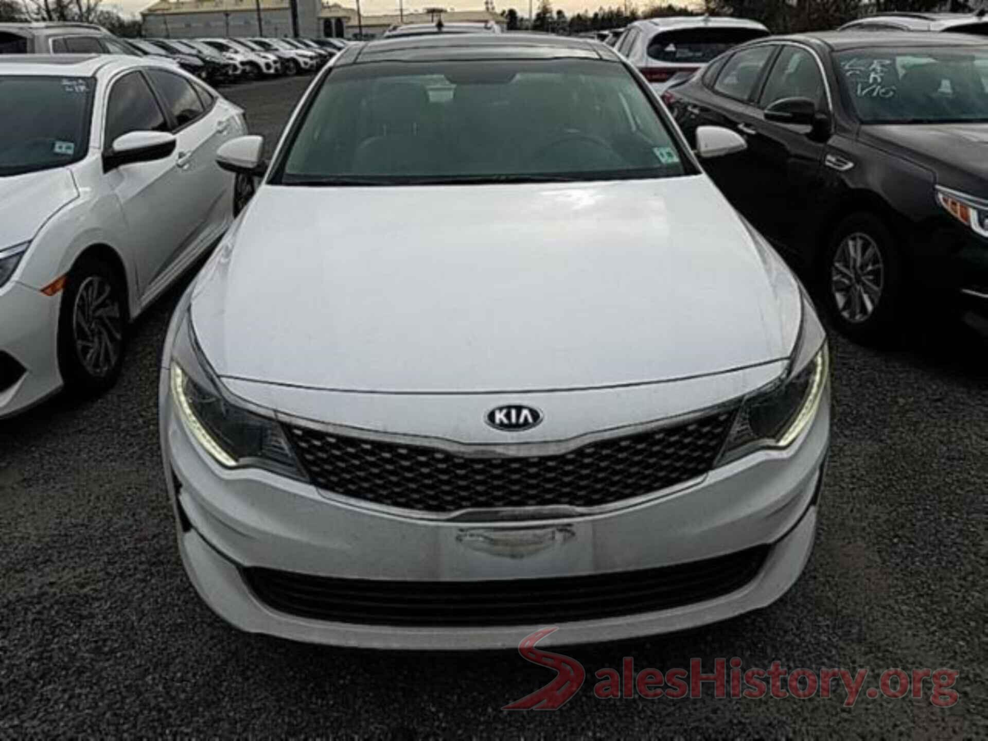 5XXGU4L32JG200703 2018 KIA OPTIMA