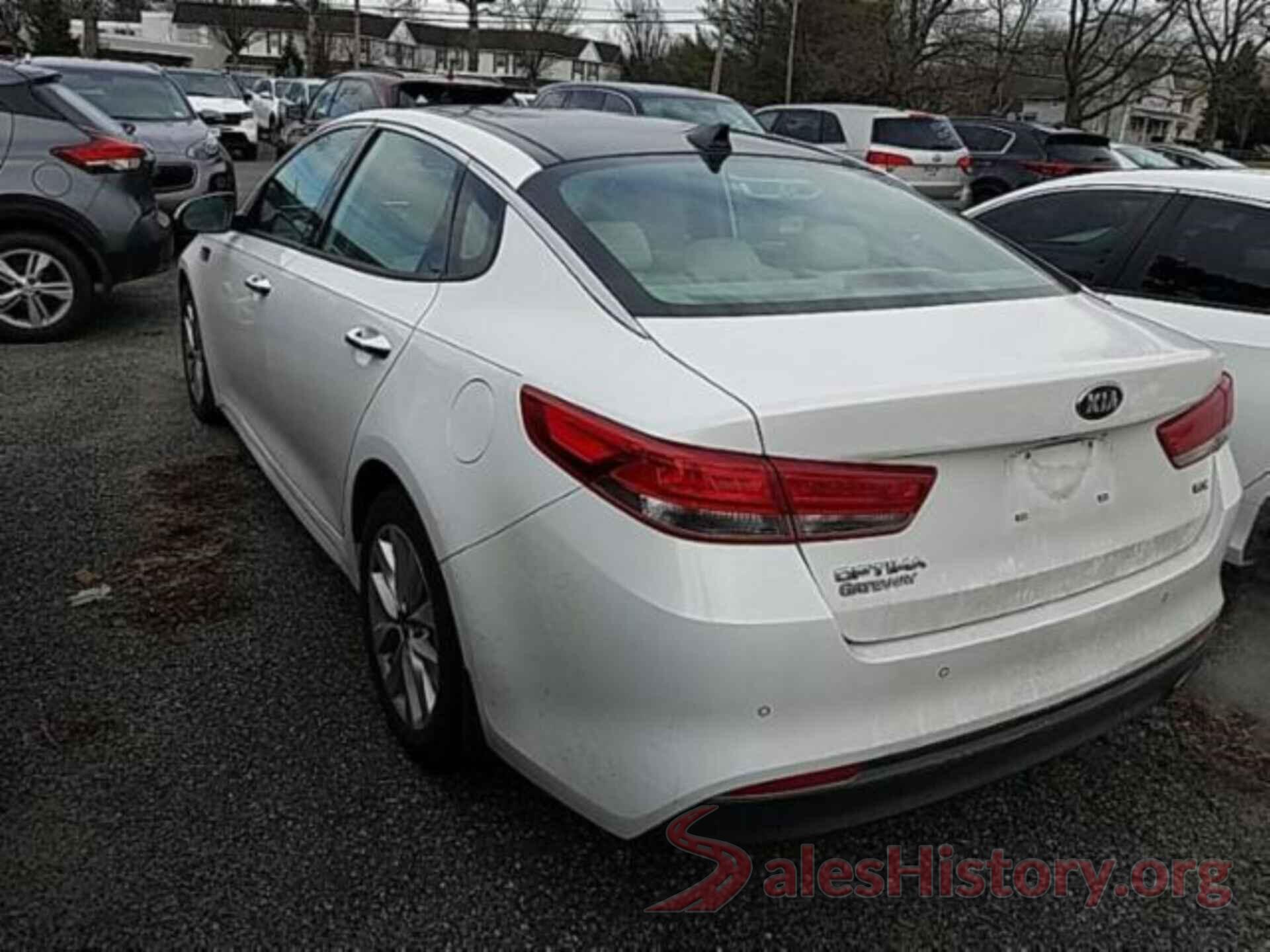 5XXGU4L32JG200703 2018 KIA OPTIMA