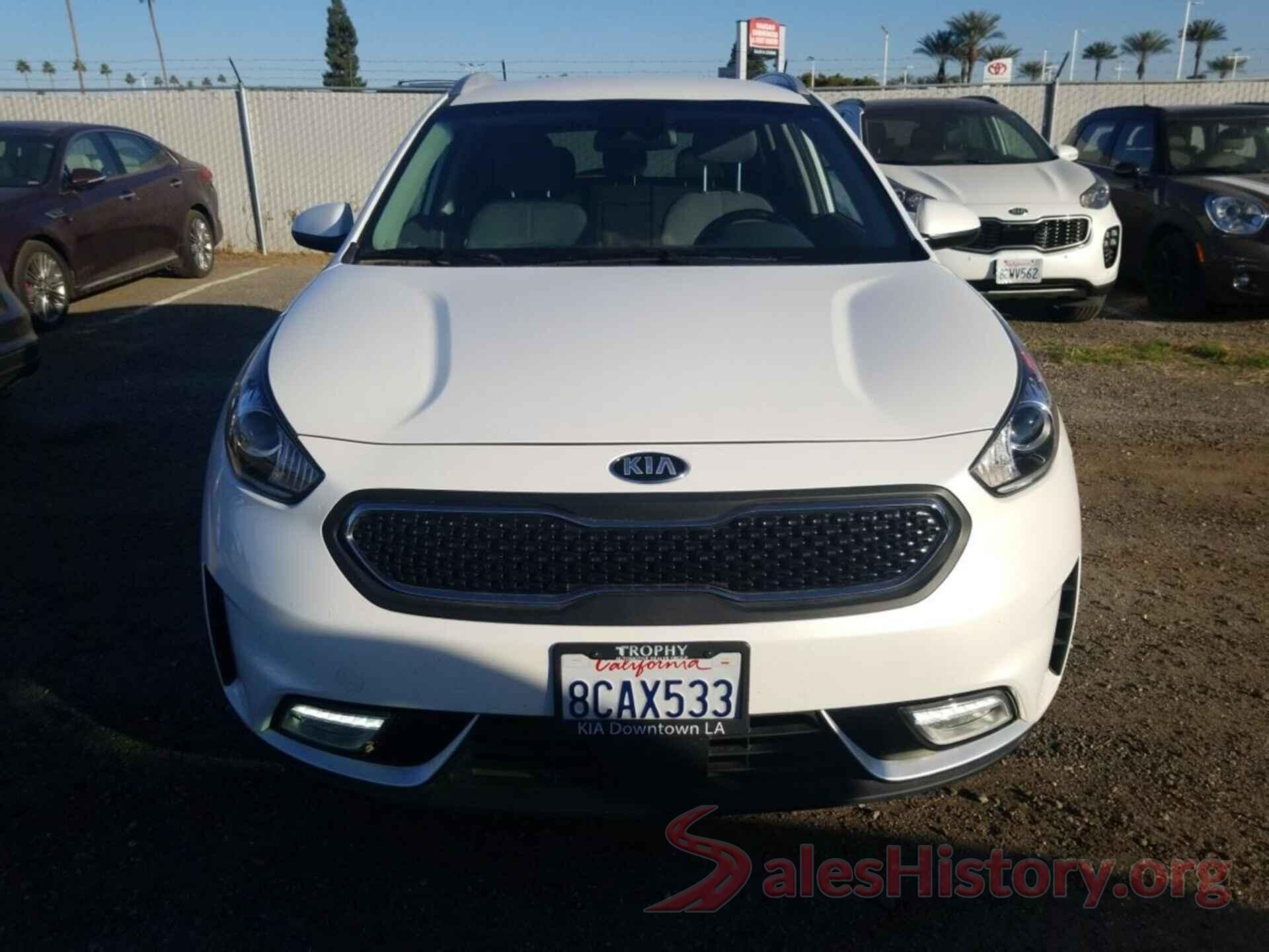 KNDCB3LC0J5156770 2018 KIA NIRO