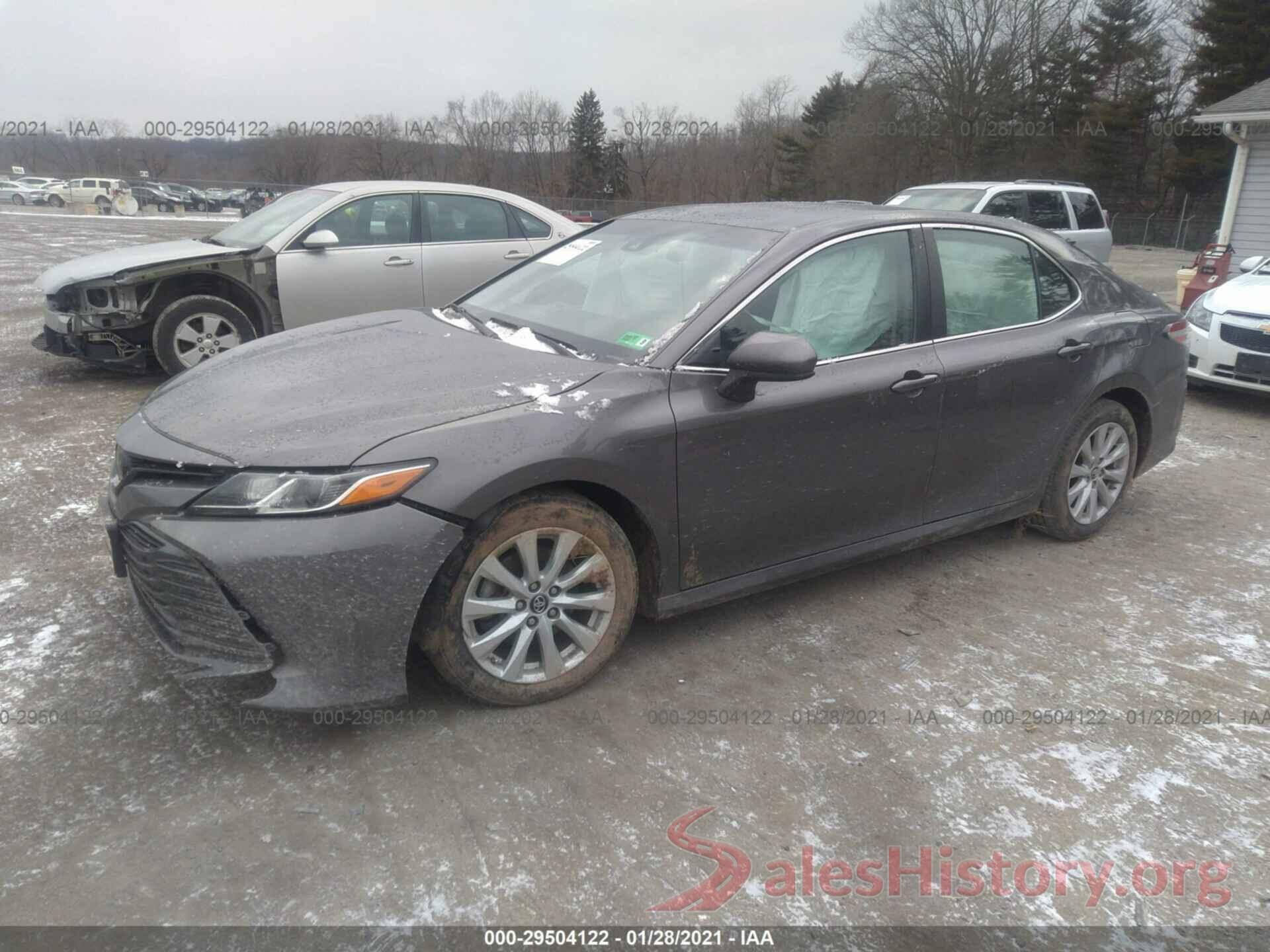 4T1B11HK8JU059711 2018 TOYOTA CAMRY