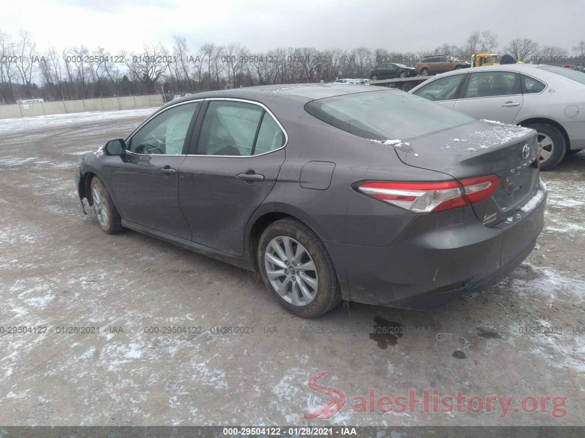 4T1B11HK8JU059711 2018 TOYOTA CAMRY