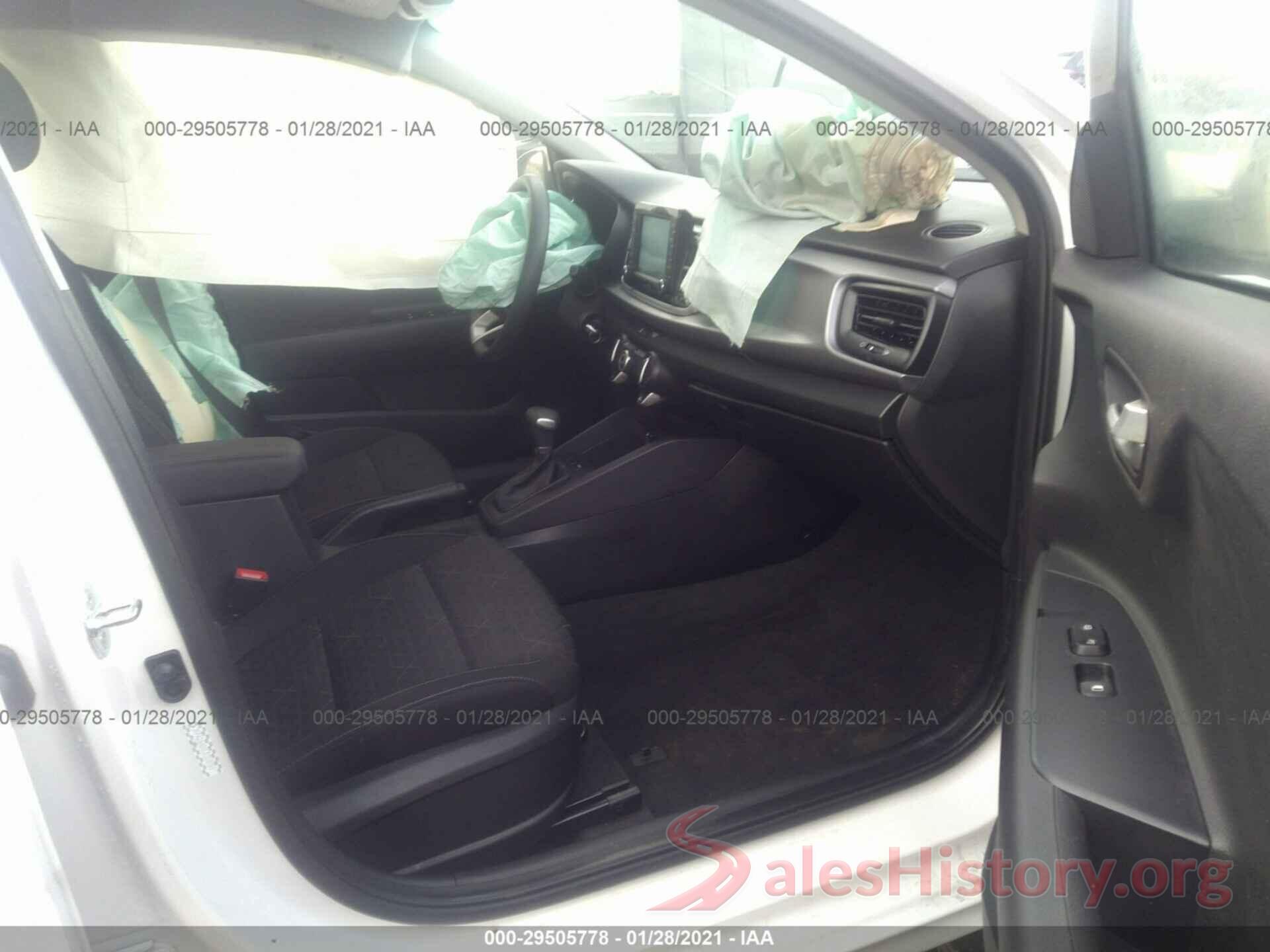 3KPA24AD1LE318051 2020 KIA RIO