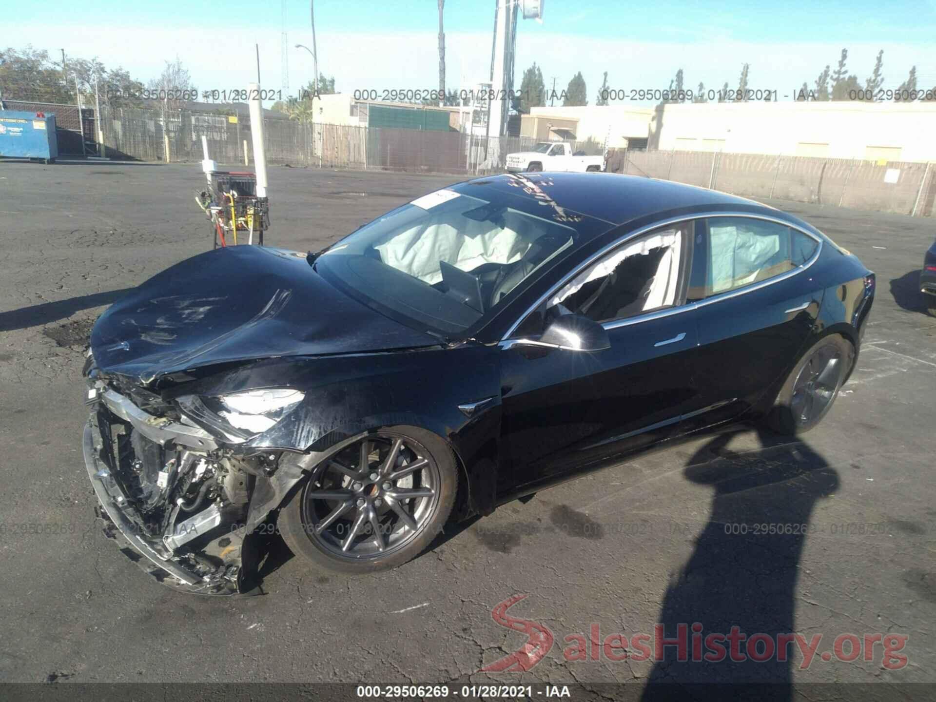 5YJ3E1EA0JF172747 2018 TESLA MODEL 3