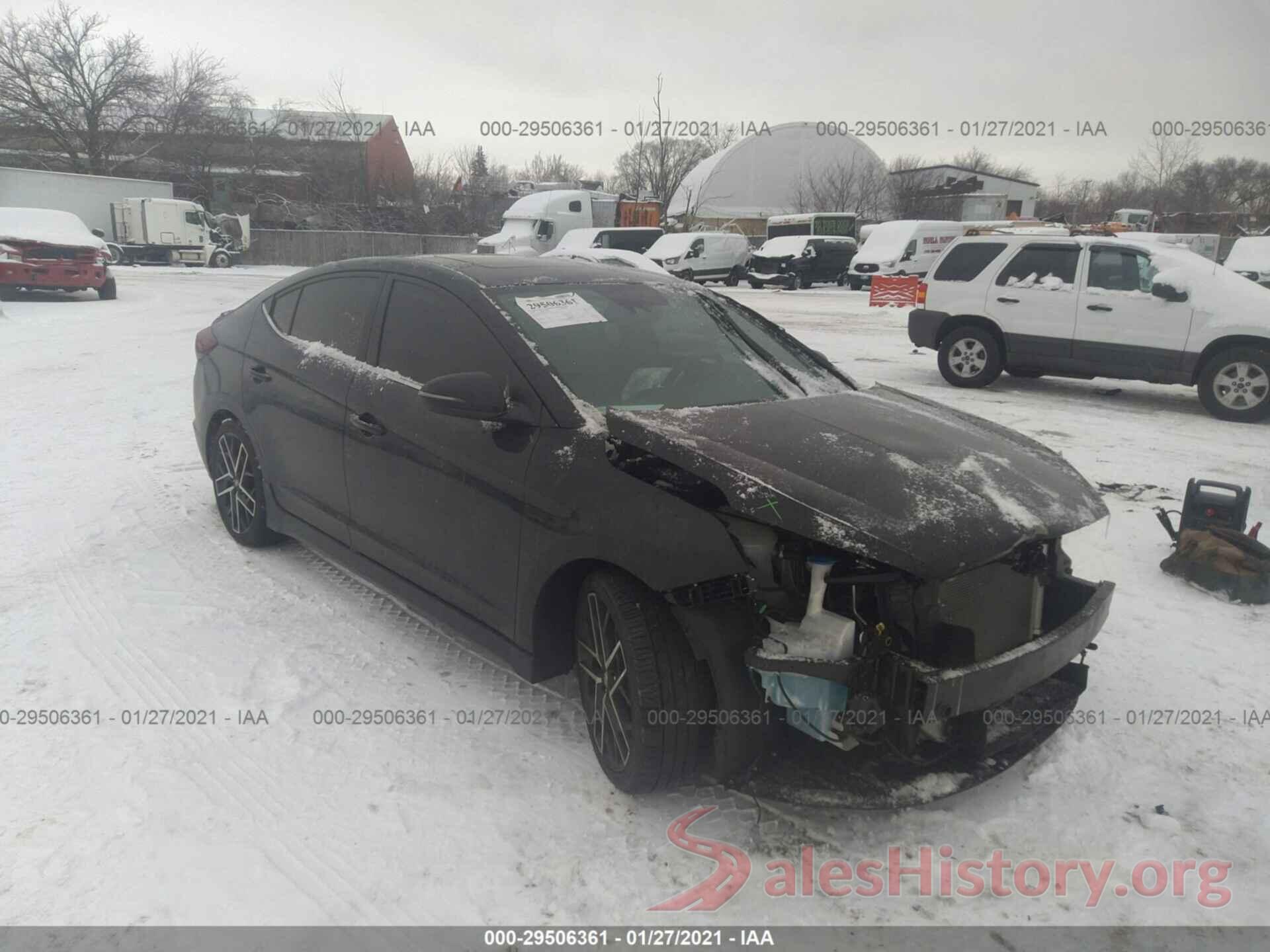 KMHD04LB8KU829511 2019 HYUNDAI ELANTRA