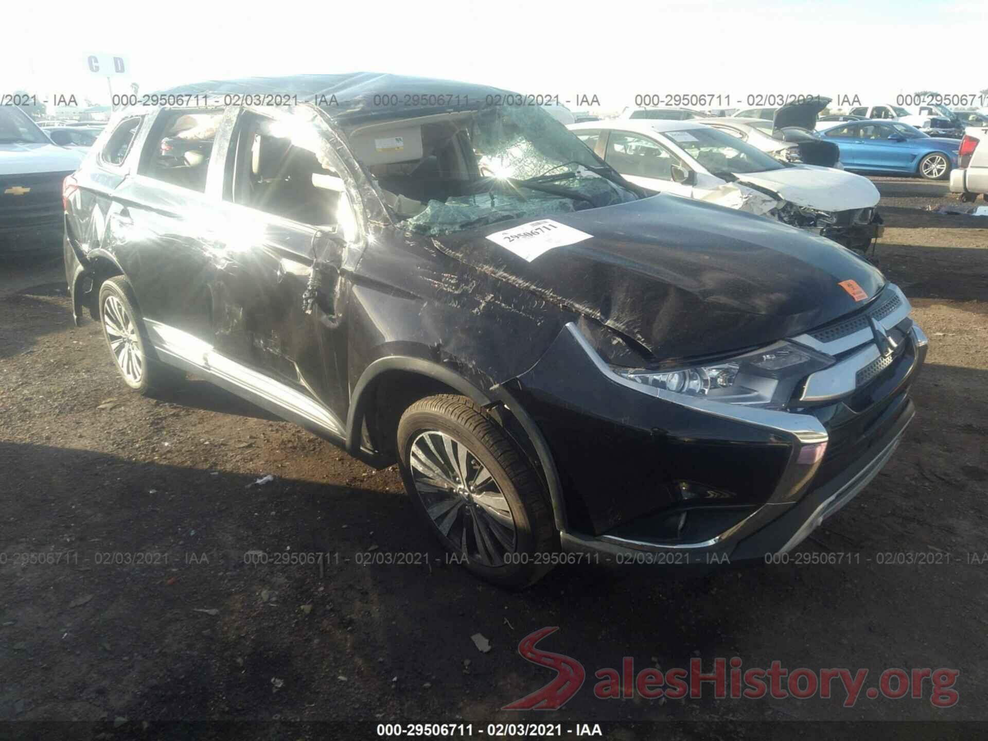 JA4AD3A3XKZ043806 2019 MITSUBISHI OUTLANDER