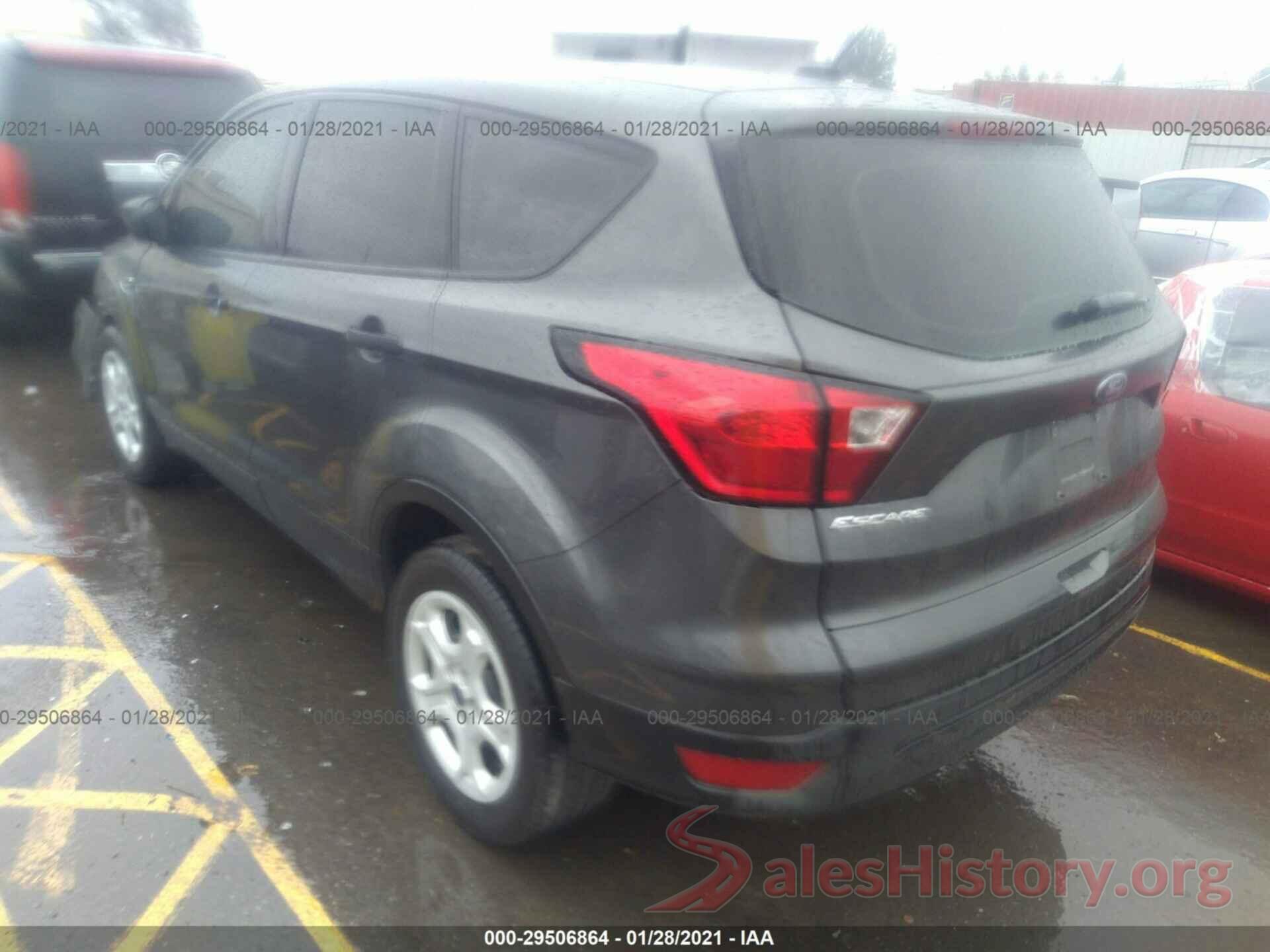 1FMCU0F78KUA63957 2019 FORD ESCAPE