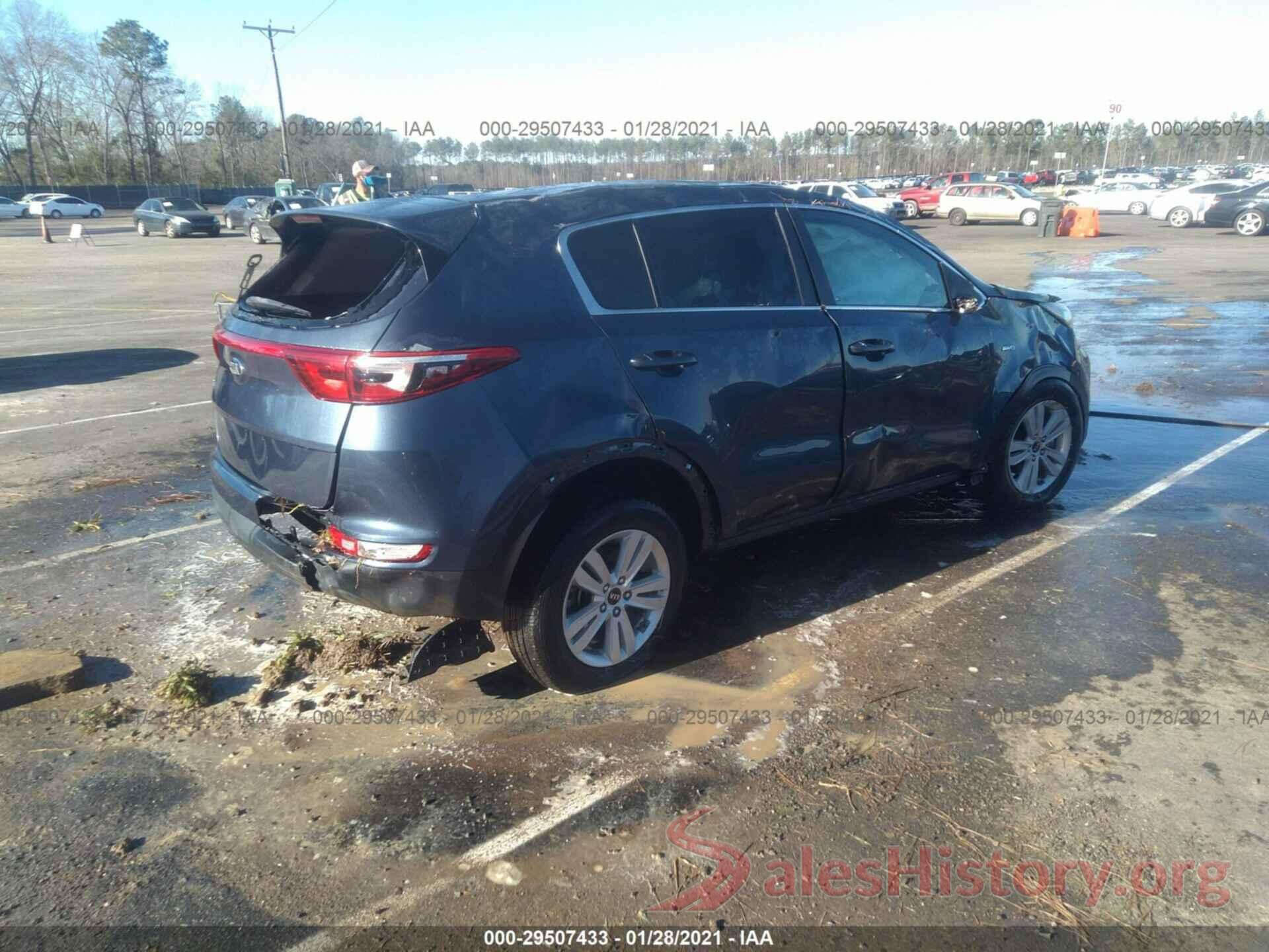 KNDPMCAC7J7395865 2018 KIA SPORTAGE